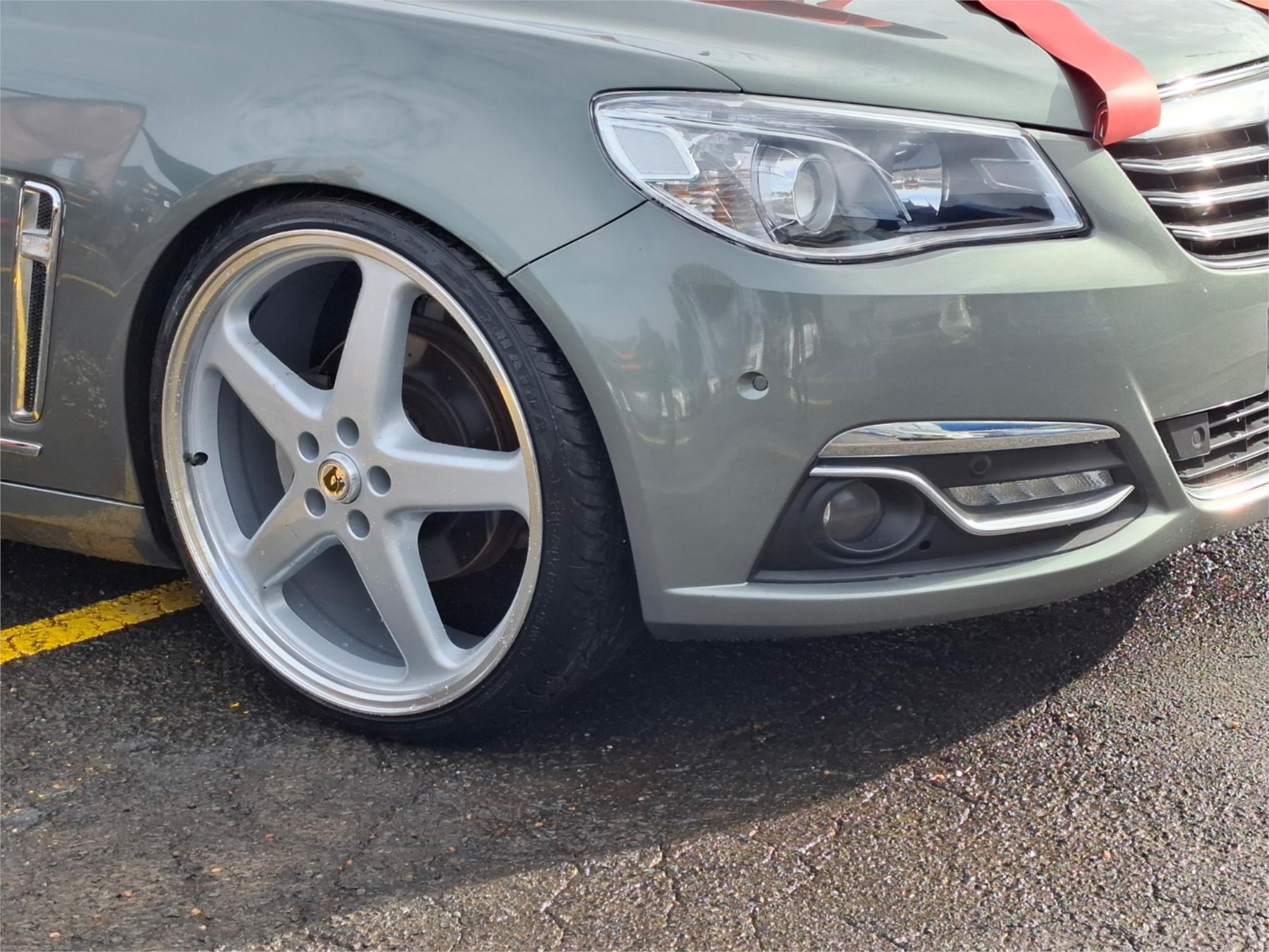 2015 HOLDEN CALAIS VF MY15 V 6 SP AUTOMATIC 4D SEDAN