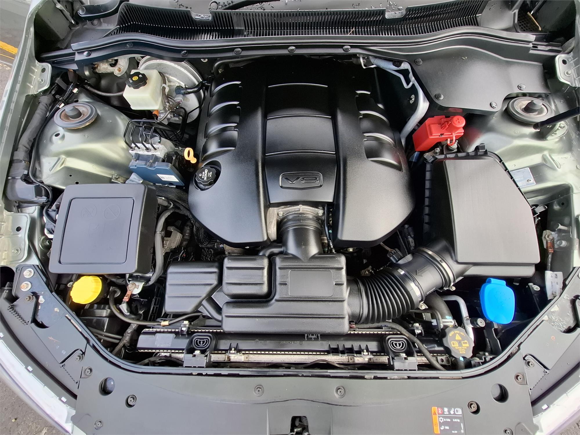 2015 HOLDEN CALAIS VF MY15 V 6 SP AUTOMATIC 4D SEDAN