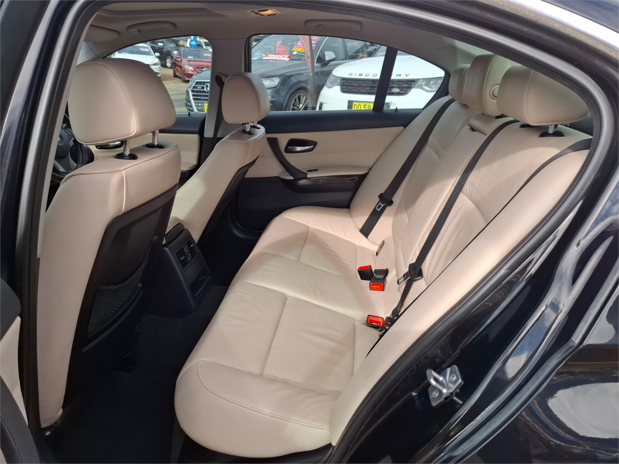 2011 BMW 3 E90 MY11 20i LIFESTYLE 6 SP AUTOMATIC STEPTRONIC 4D SEDAN