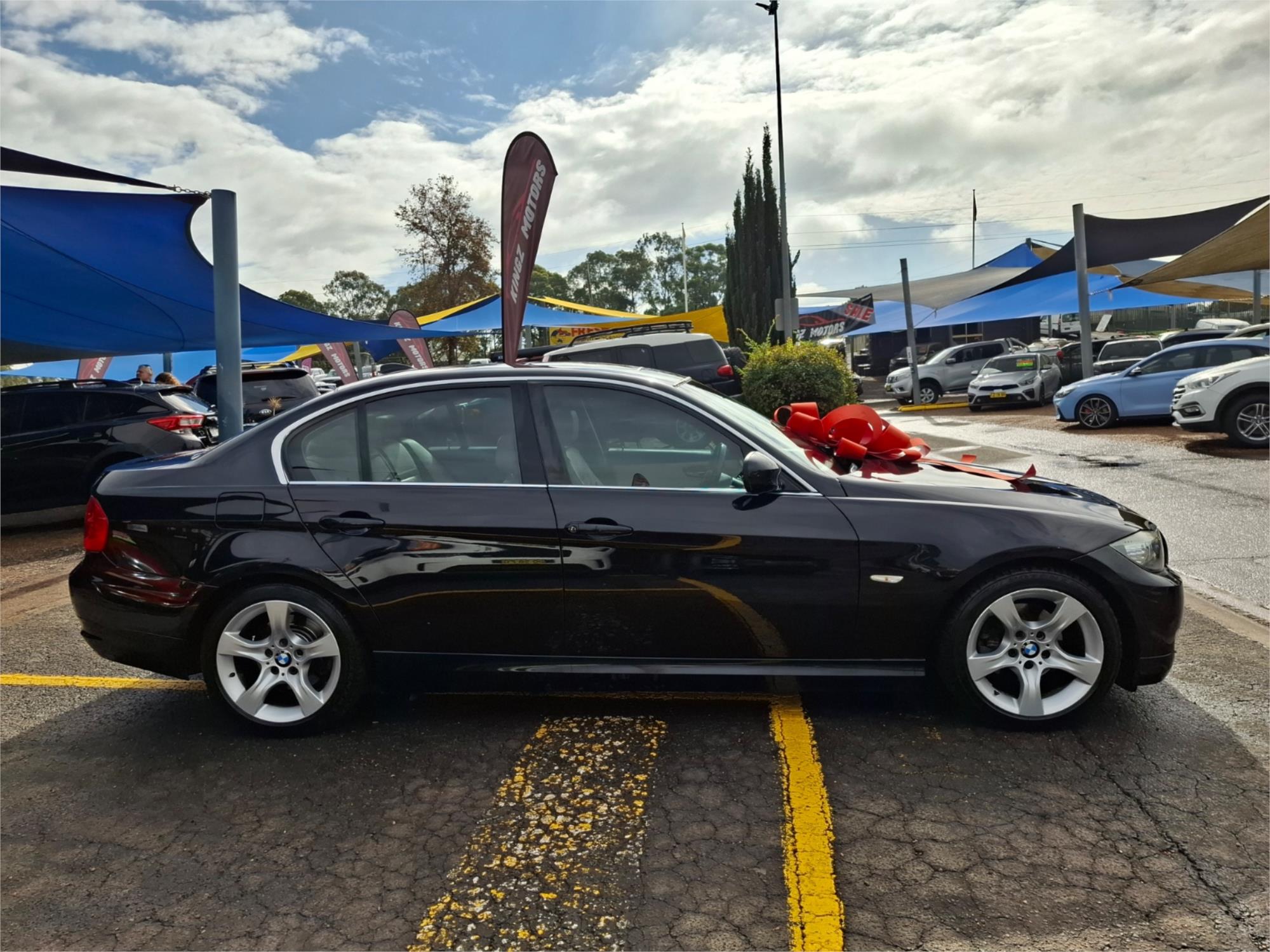 2011 BMW 3 E90 MY11 20i LIFESTYLE 6 SP AUTOMATIC STEPTRONIC 4D SEDAN