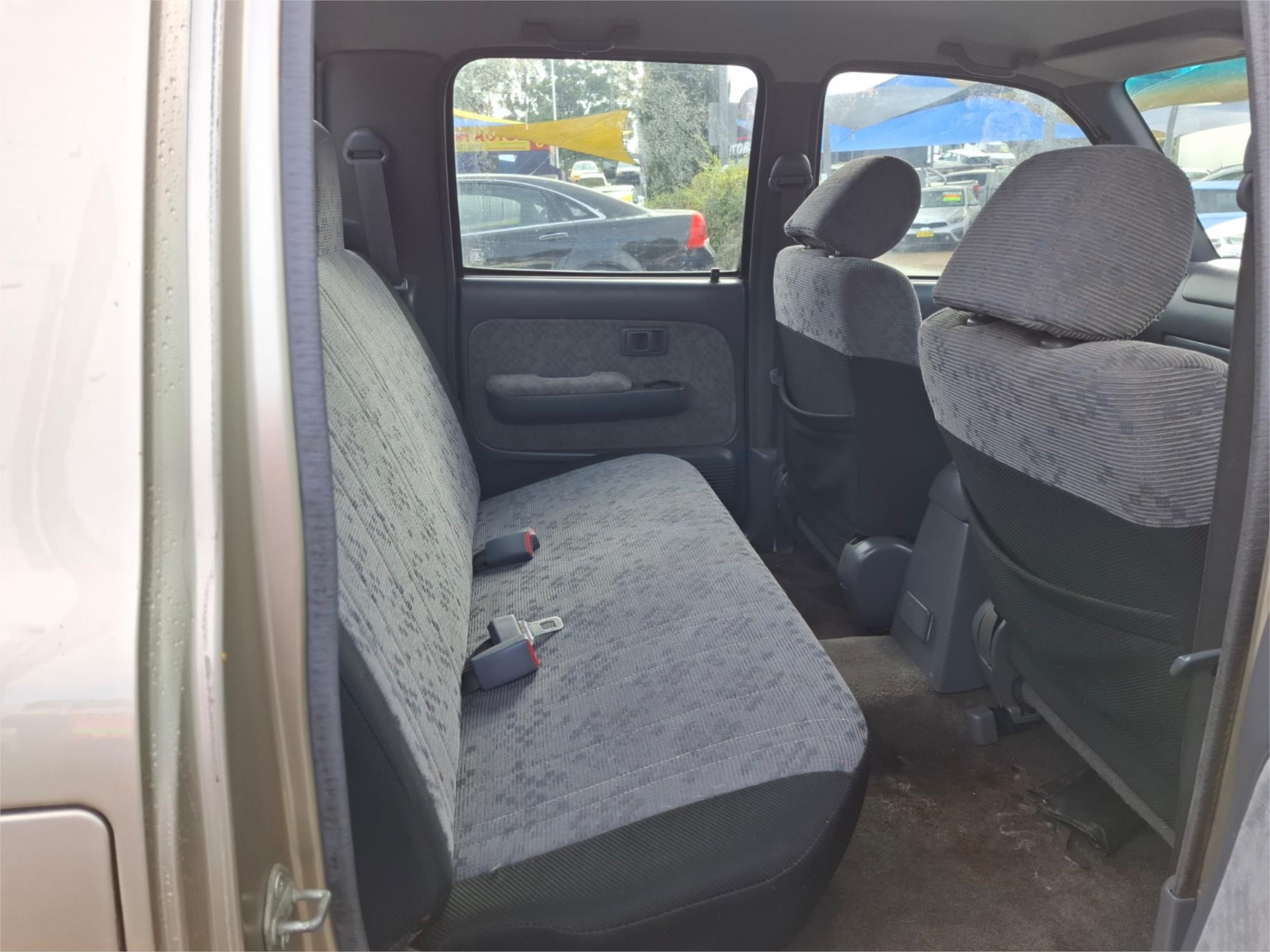 2005 TOYOTA HILUX KUN26R SR5 (4x4) 5 SP MANUAL DUAL CAB P/UP
