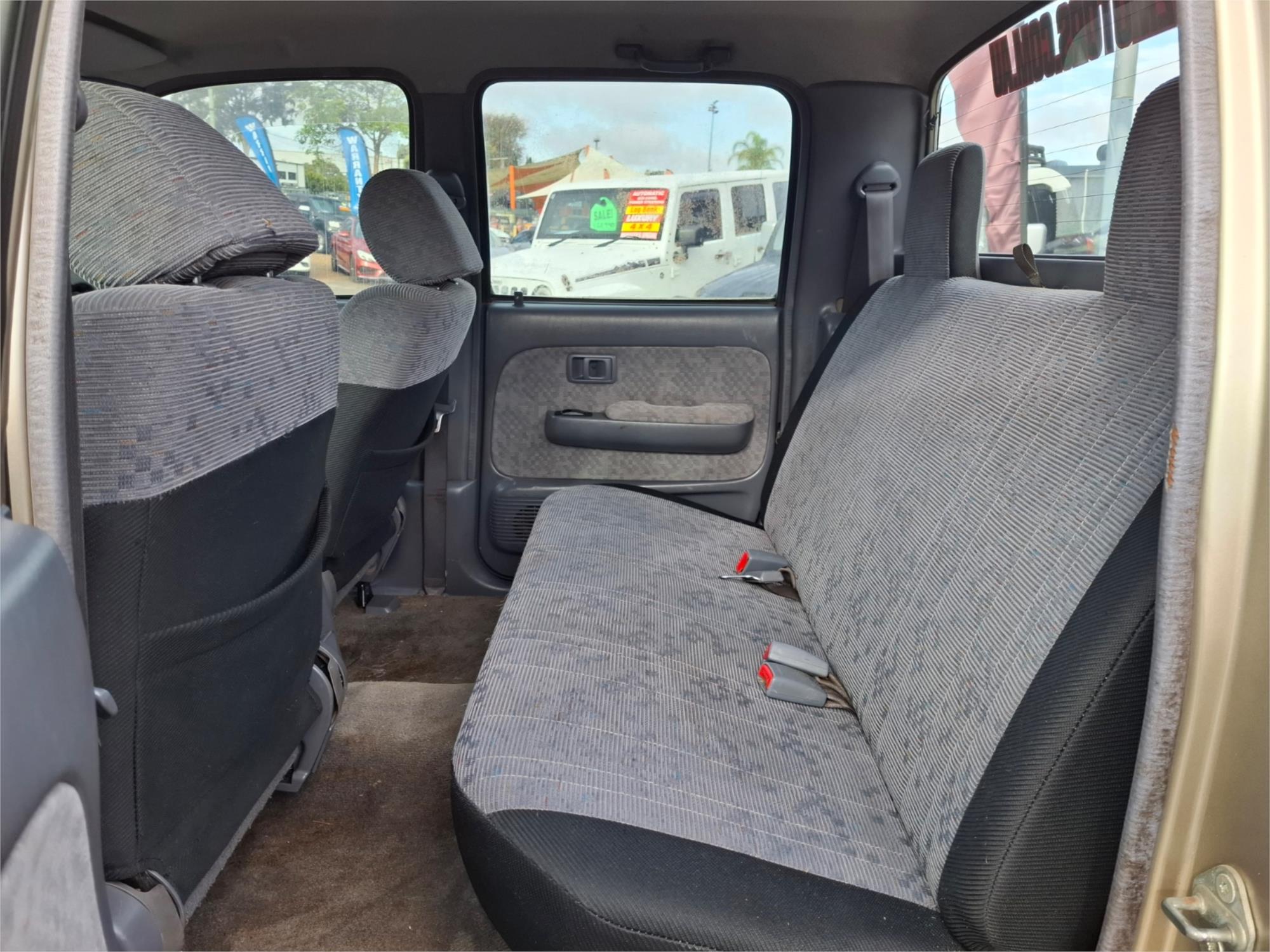 2005 TOYOTA HILUX KUN26R SR5 (4x4) 5 SP MANUAL DUAL CAB P/UP