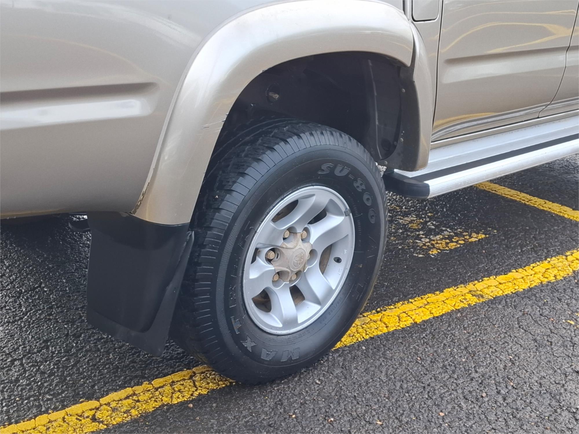2005 TOYOTA HILUX KUN26R SR5 (4x4) 5 SP MANUAL DUAL CAB P/UP