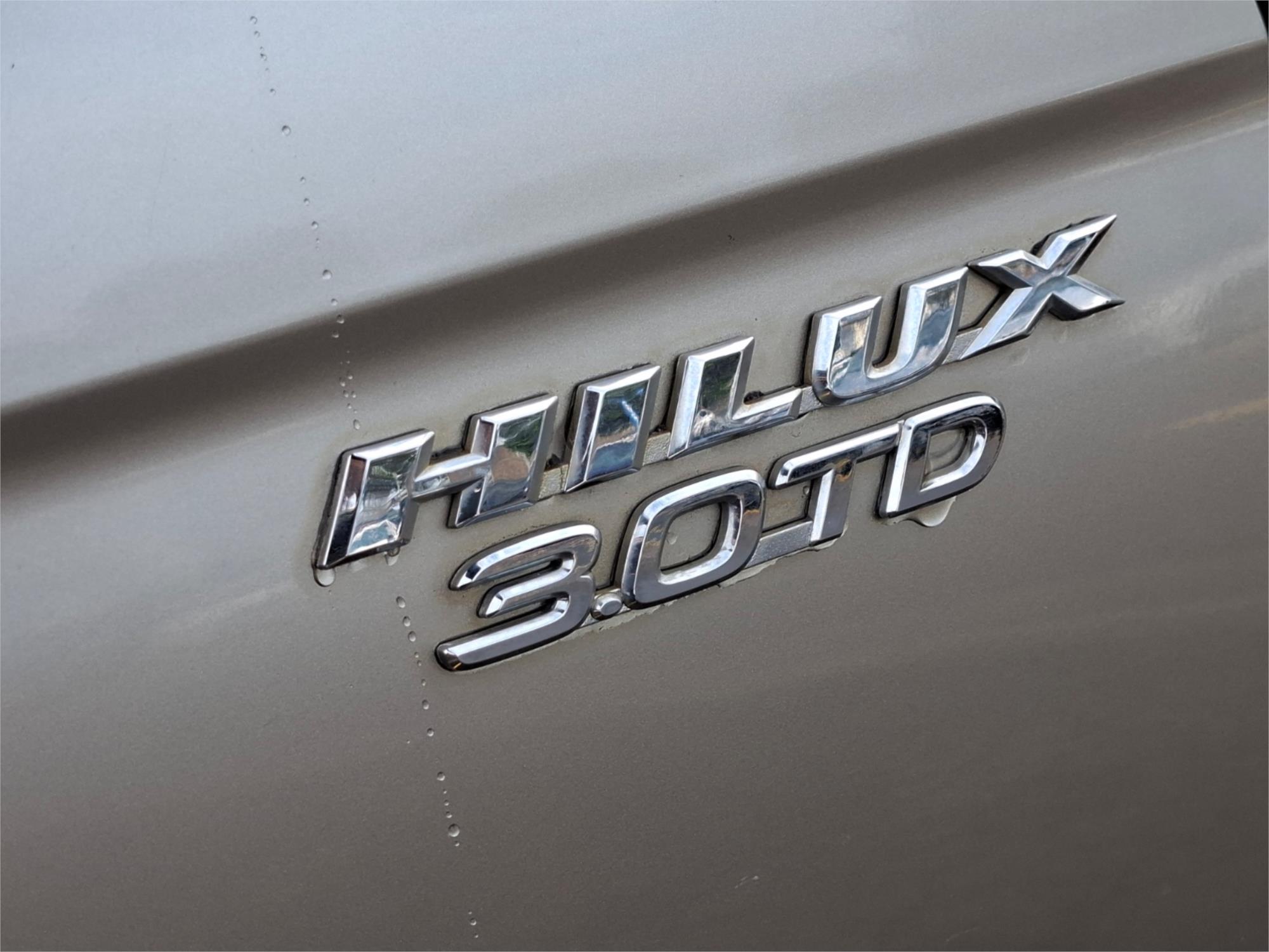 2005 TOYOTA HILUX KUN26R SR5 (4x4) 5 SP MANUAL DUAL CAB P/UP