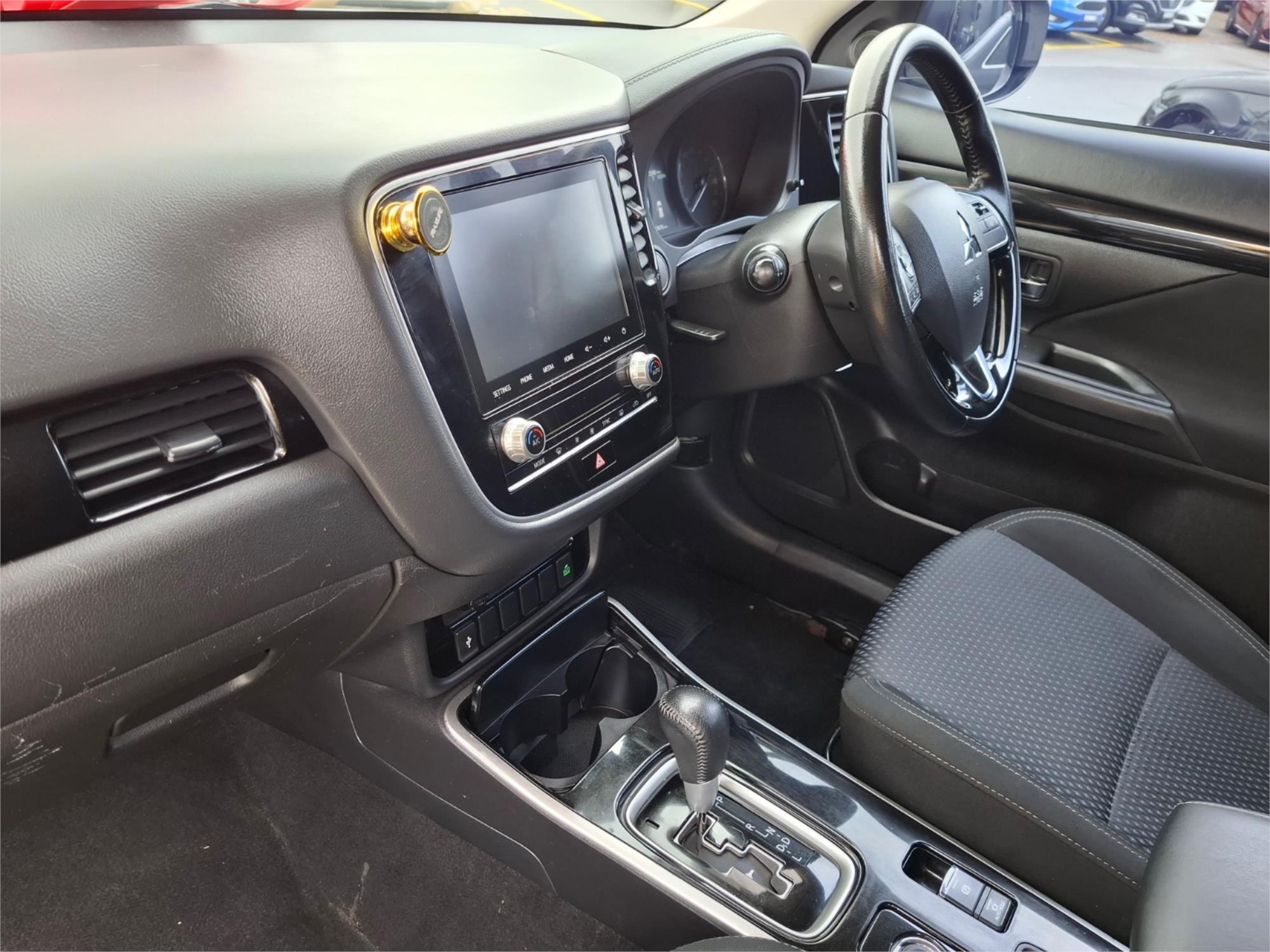 2019 MITSUBISHI OUTLANDER ZL MY19 LS 7 SEAT (AWD) CONTINUOUS VARIABLE 4D WAGON
