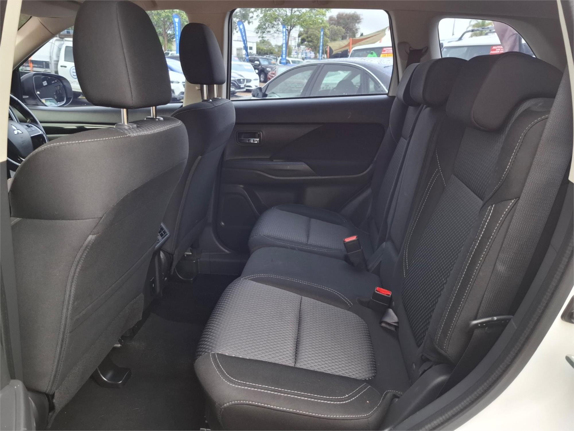 2019 MITSUBISHI OUTLANDER ZL MY19 LS 7 SEAT (AWD) CONTINUOUS VARIABLE 4D WAGON