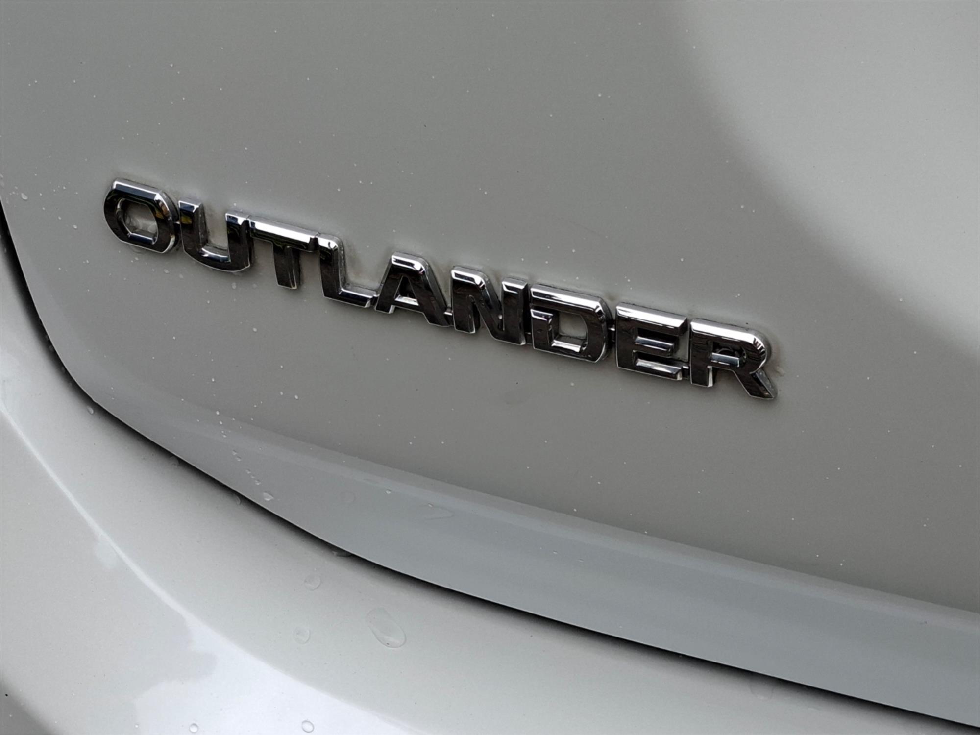 2019 MITSUBISHI OUTLANDER ZL MY19 LS 7 SEAT (AWD) CONTINUOUS VARIABLE 4D WAGON