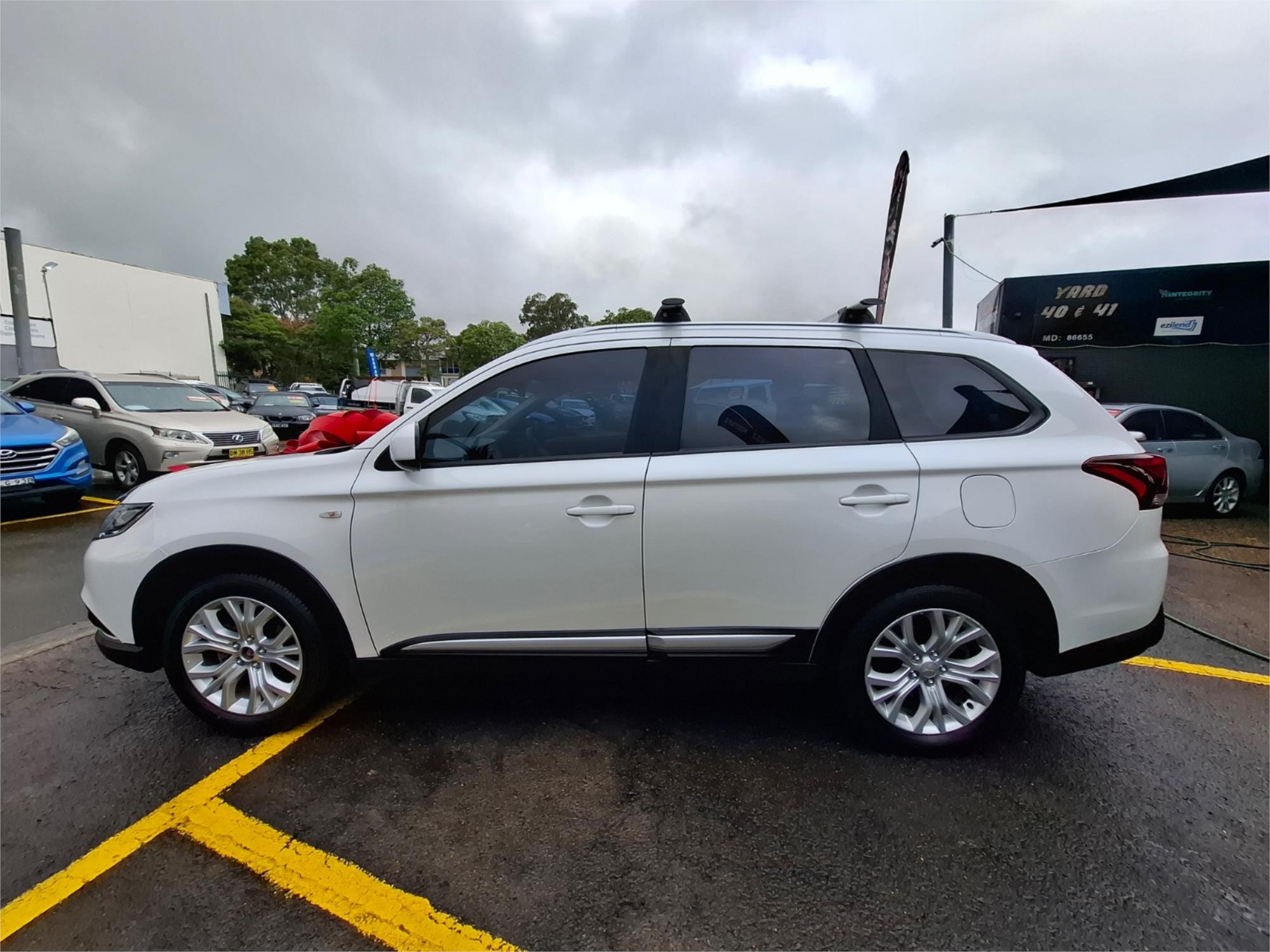 2019 MITSUBISHI OUTLANDER ZL MY19 LS 7 SEAT (AWD) CONTINUOUS VARIABLE 4D WAGON
