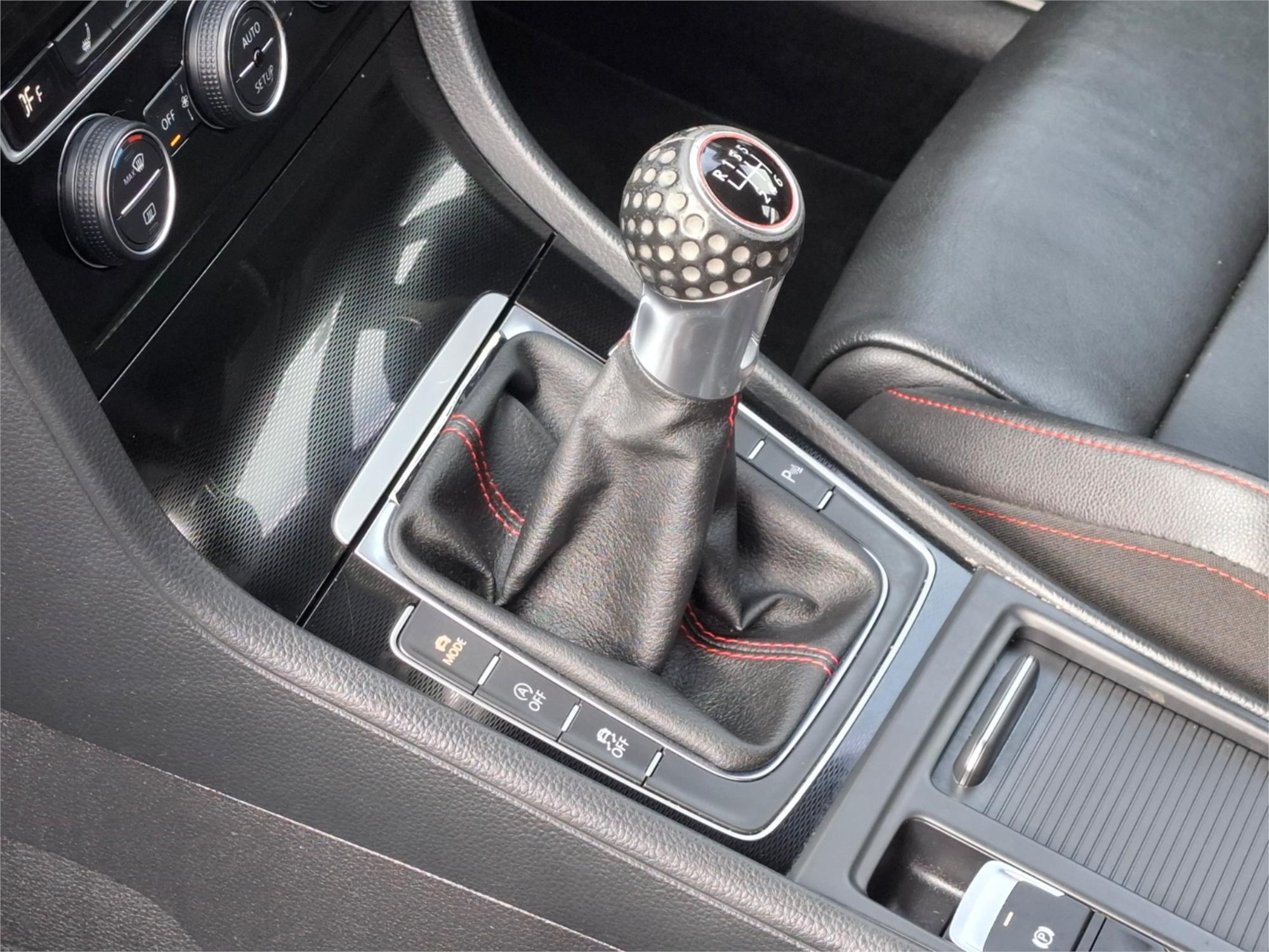 2014 VOLKSWAGEN GOLF AU MY14 GTI 6 SP MANUAL 5D HATCHBACK