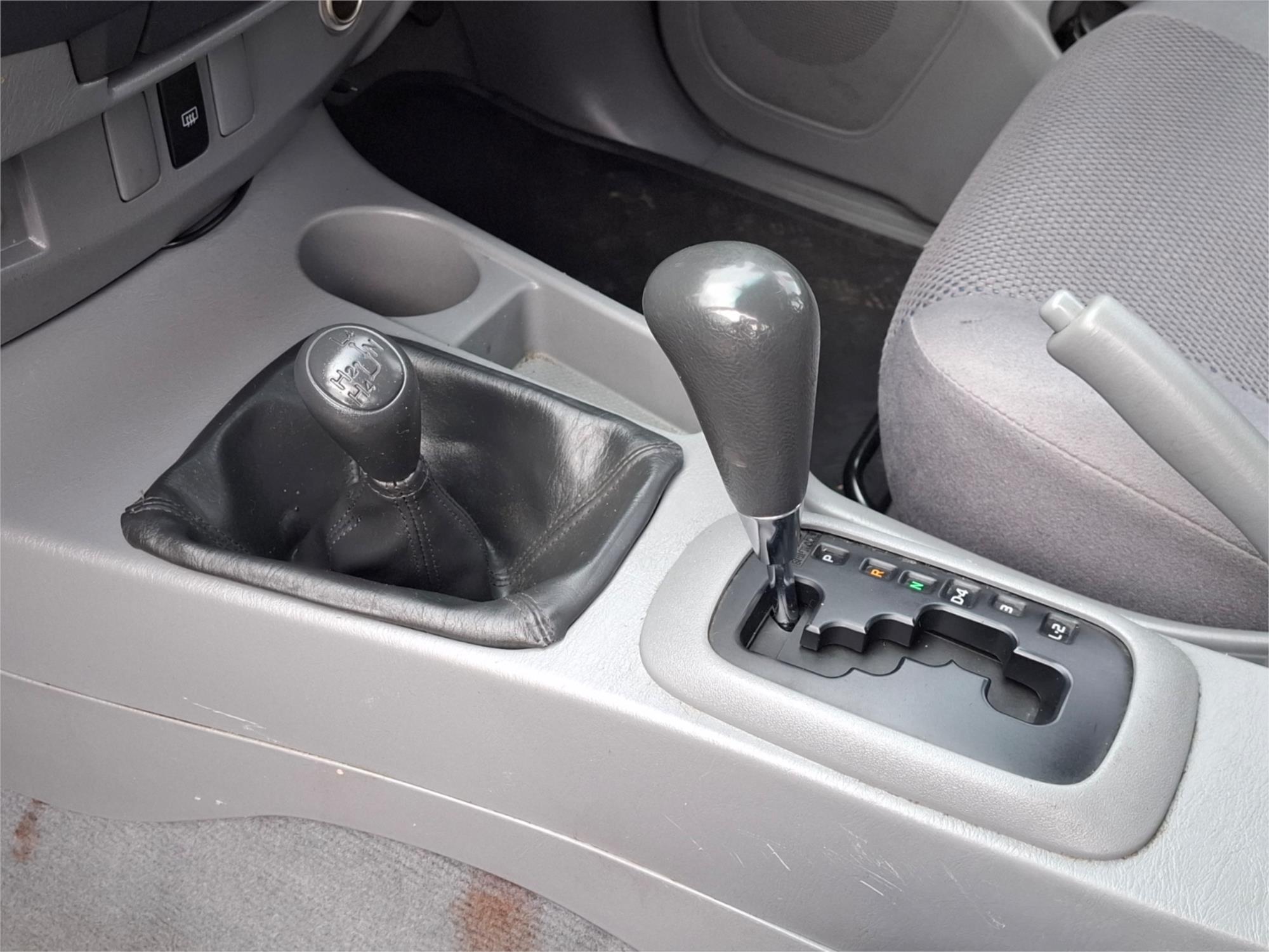 2005 TOYOTA HILUX GGN25R SR5 (4x4) 5 SP AUTOMATIC DUAL CAB P/UP