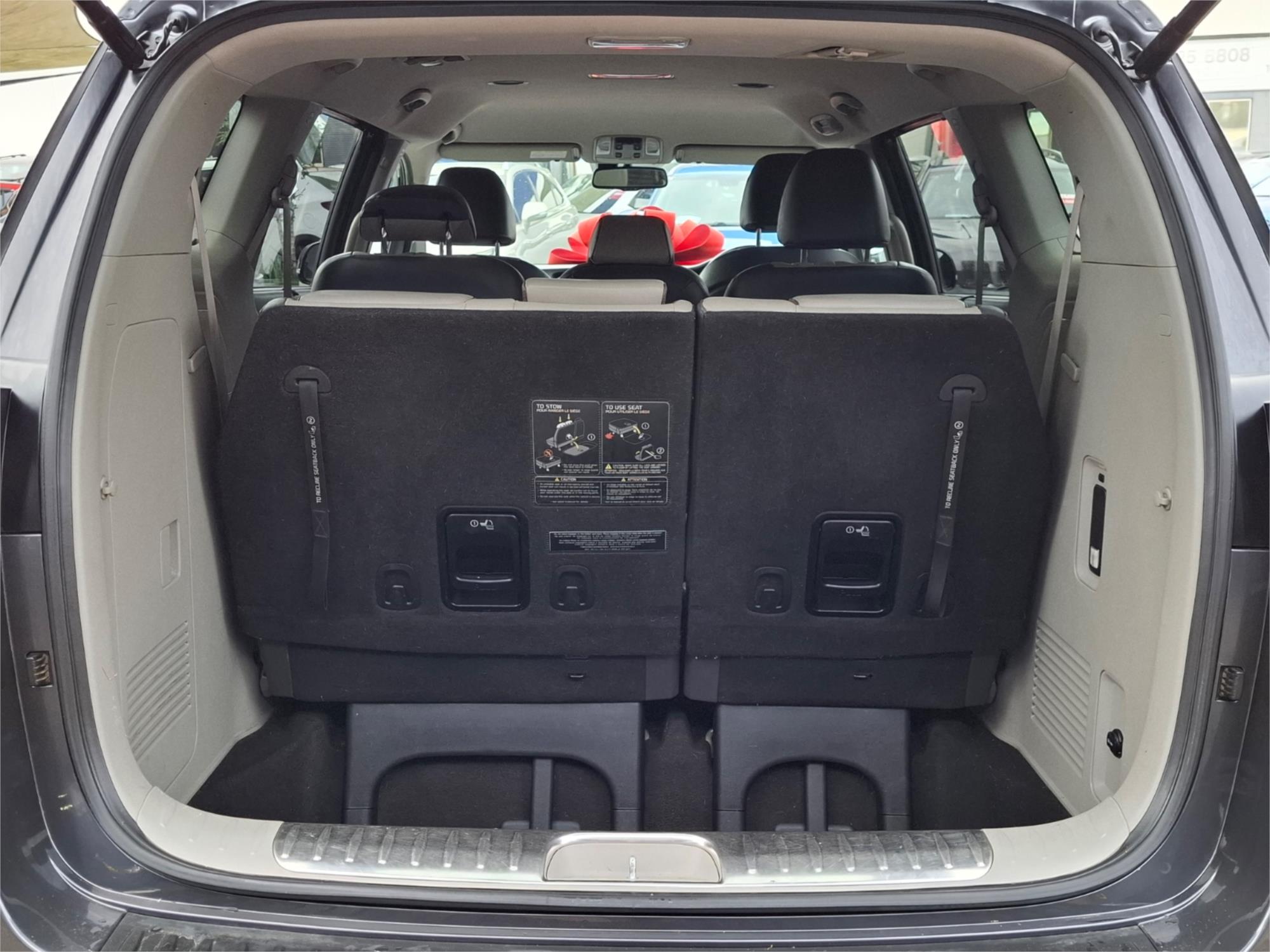 2017 KIA CARNIVAL YP MY17 PLATINUM 6 SP AUTOMATIC 4D WAGON