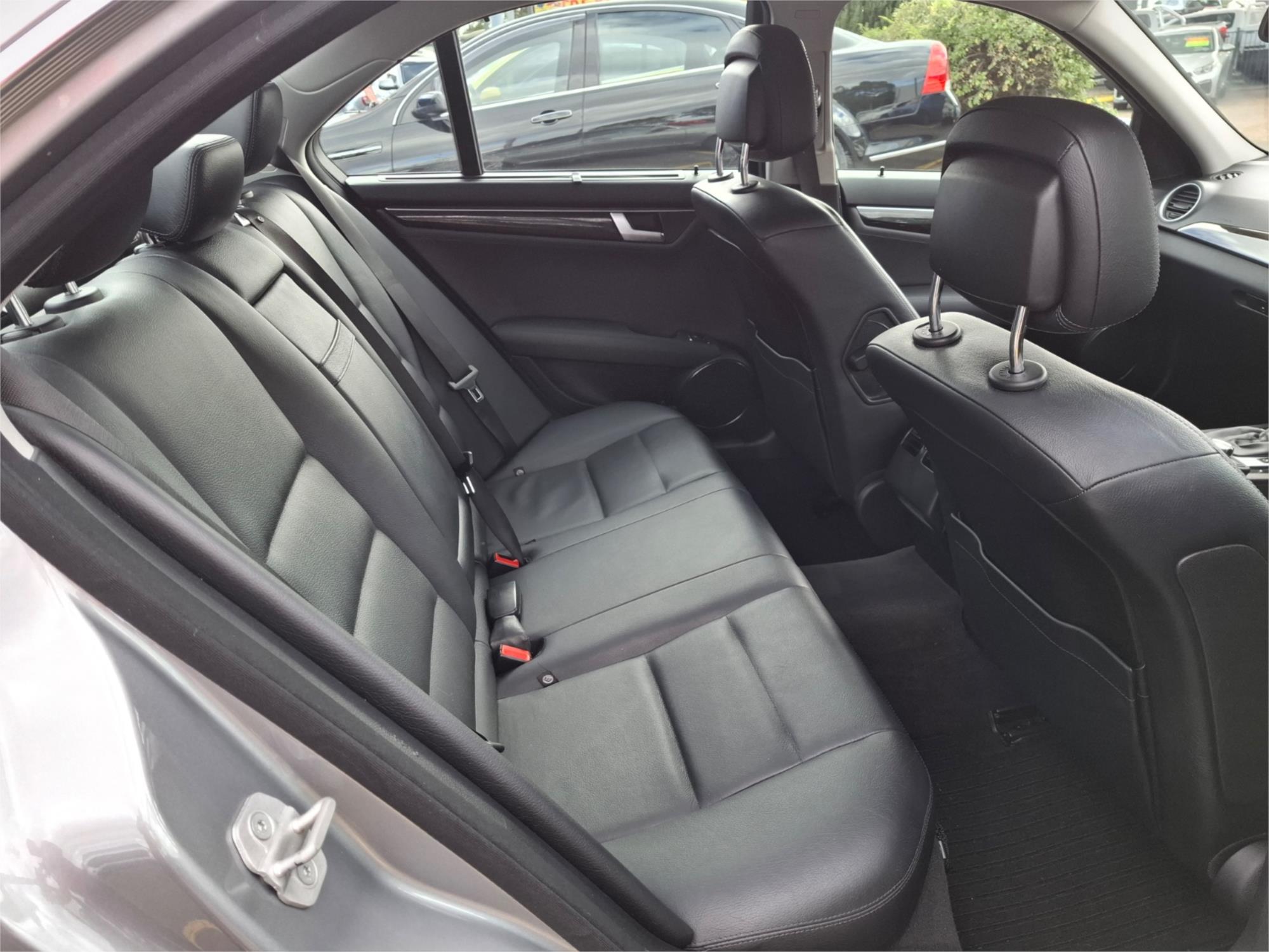 2013 MERCEDES-BENZ C250 W204 MY12 BE 7 SP AUTOMATIC G-TRONIC SEDAN