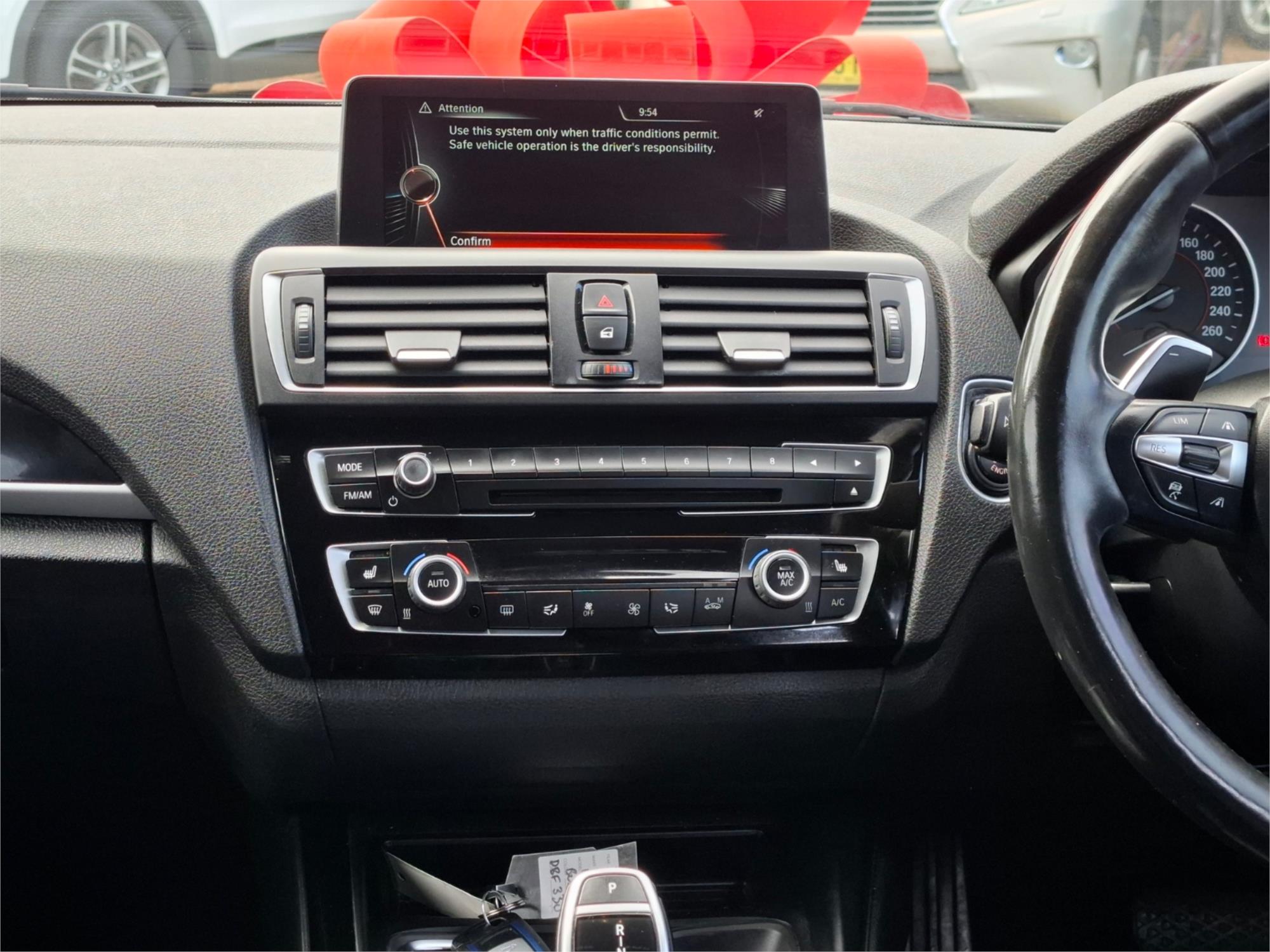 2015 BMW 1 F20 LCI 25i SPORT LINE 8 SP AUTOMATIC 5D HATCHBACK