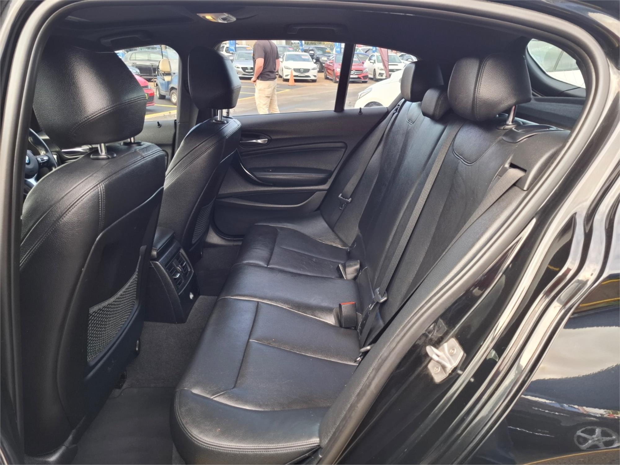 2015 BMW 1 F20 LCI 25i SPORT LINE 8 SP AUTOMATIC 5D HATCHBACK