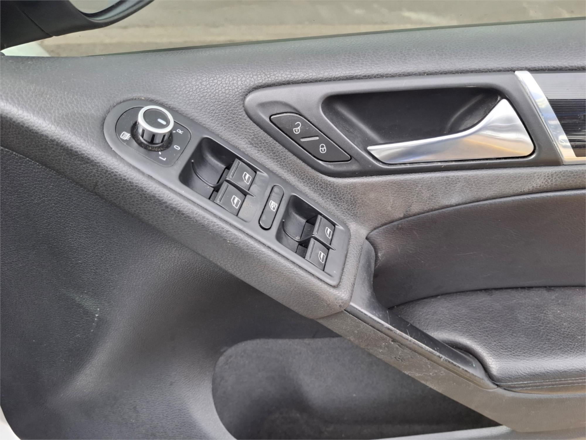 2011 VOLKSWAGEN GOLF 1K MY11 GTI 6 SP AUTO DIRECT SHIFT 5D HATCHBACK