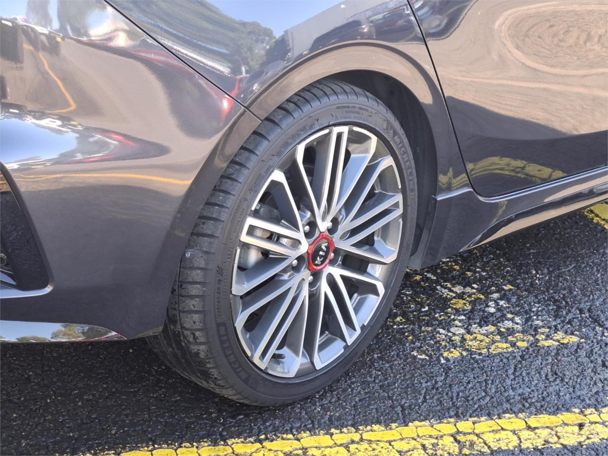 2019 KIA CERATO BD MY19 GT SAFETY PACK 7 SP AUTO DUAL CLUTCH 5D HATCHBACK