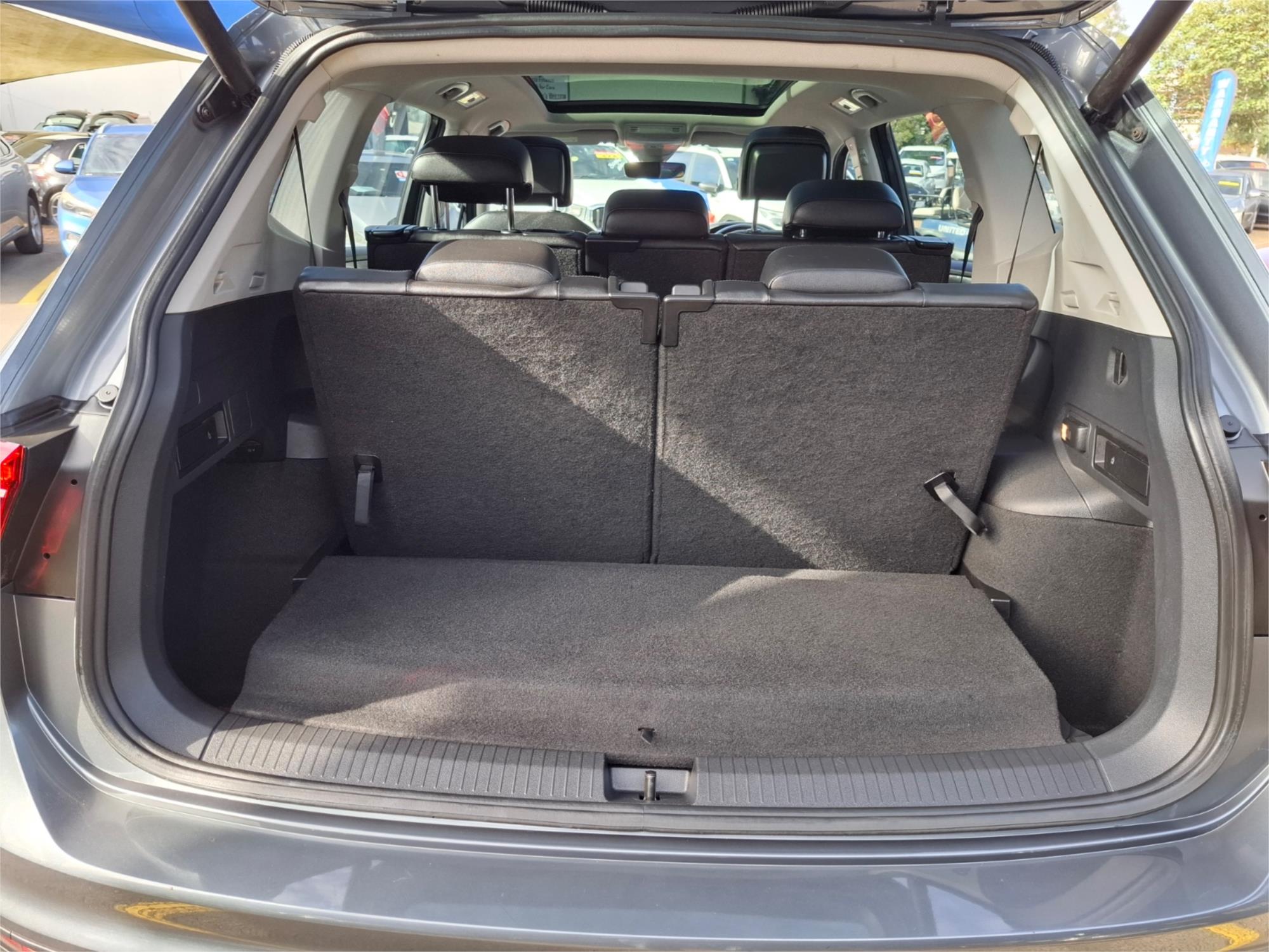 2018 VOLKSWAGEN TIGUAN 5NA MY18 132 TSI COMFORTLINE 7 SP AUTO DIRECT SHIFT 4D WAGON