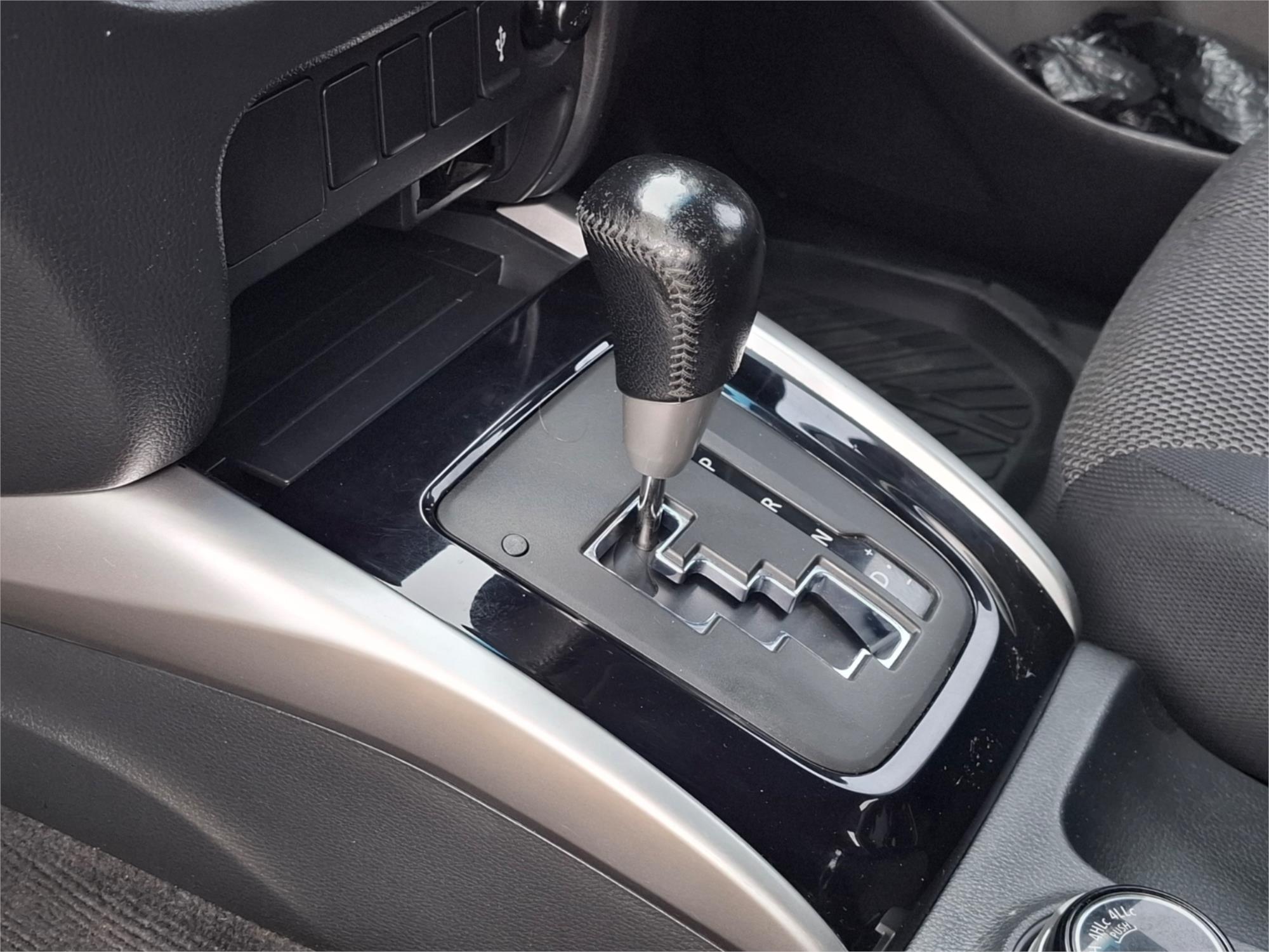 2018 MITSUBISHI TRITON MQ MY18 GLX (4x4) 5 SP AUTOMATIC DUAL CAB UTILITY