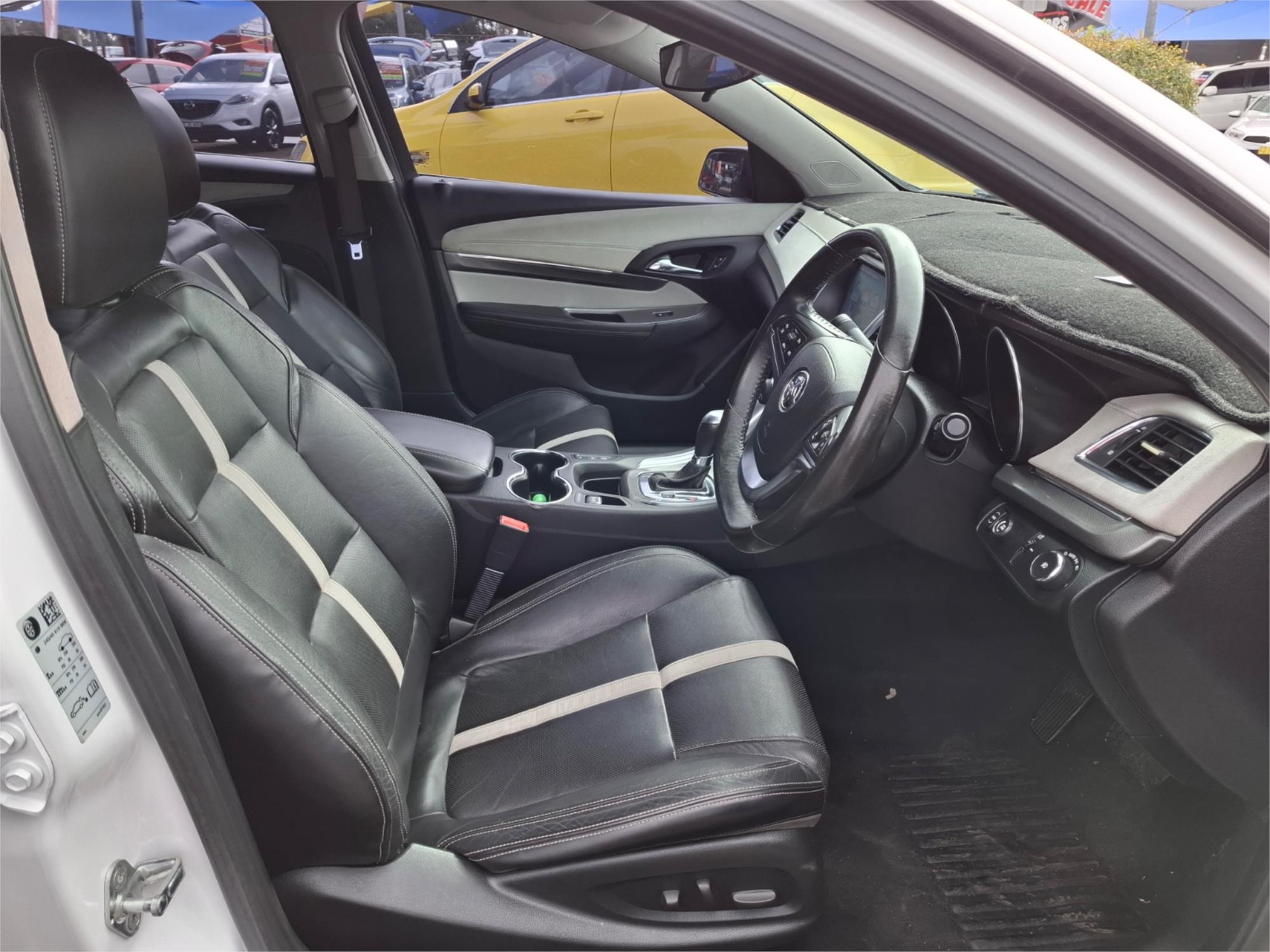2013 HOLDEN CALAIS VF V 6 SP AUTOMATIC 4D SEDAN