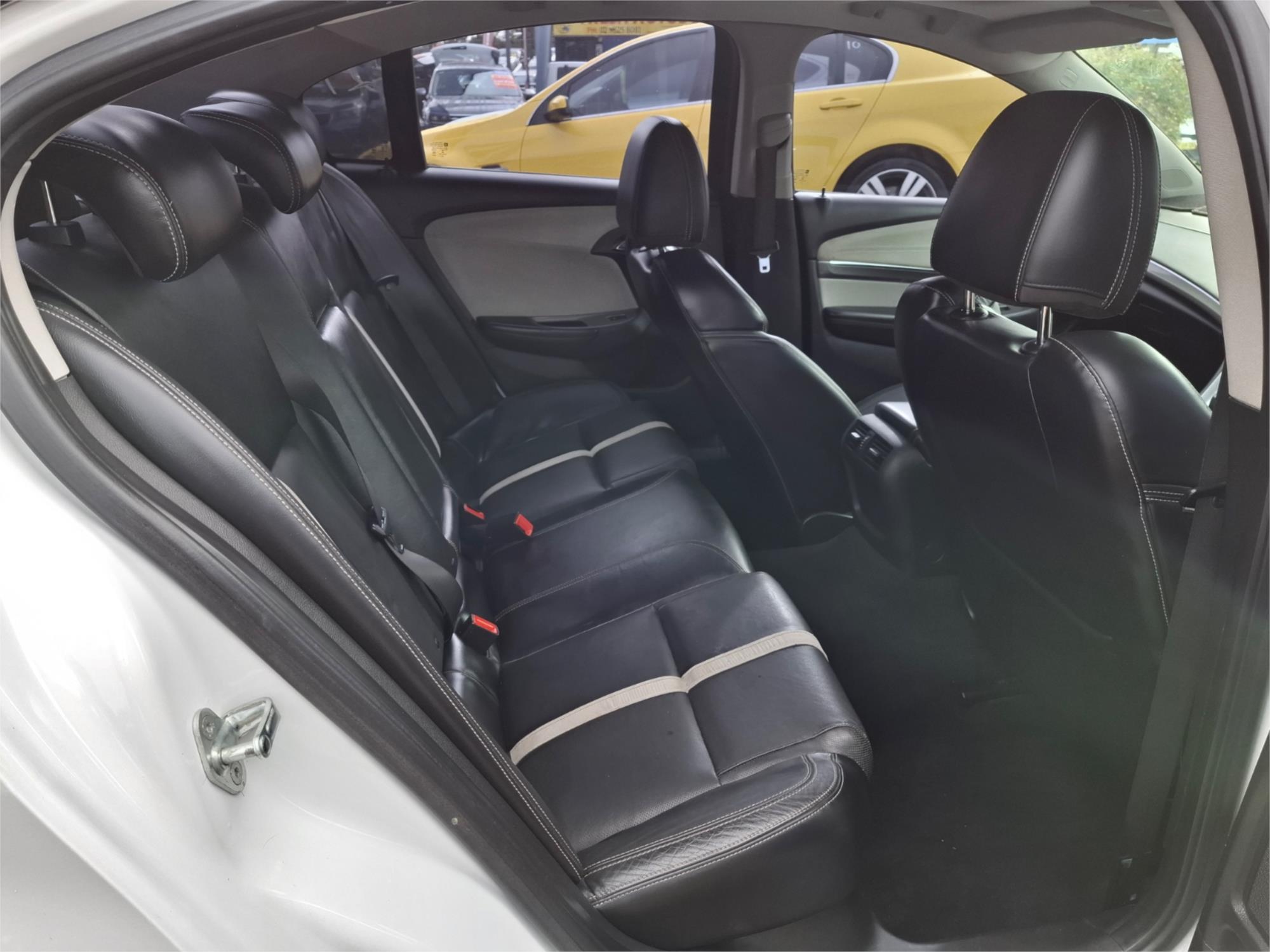 2013 HOLDEN CALAIS VF V 6 SP AUTOMATIC 4D SEDAN