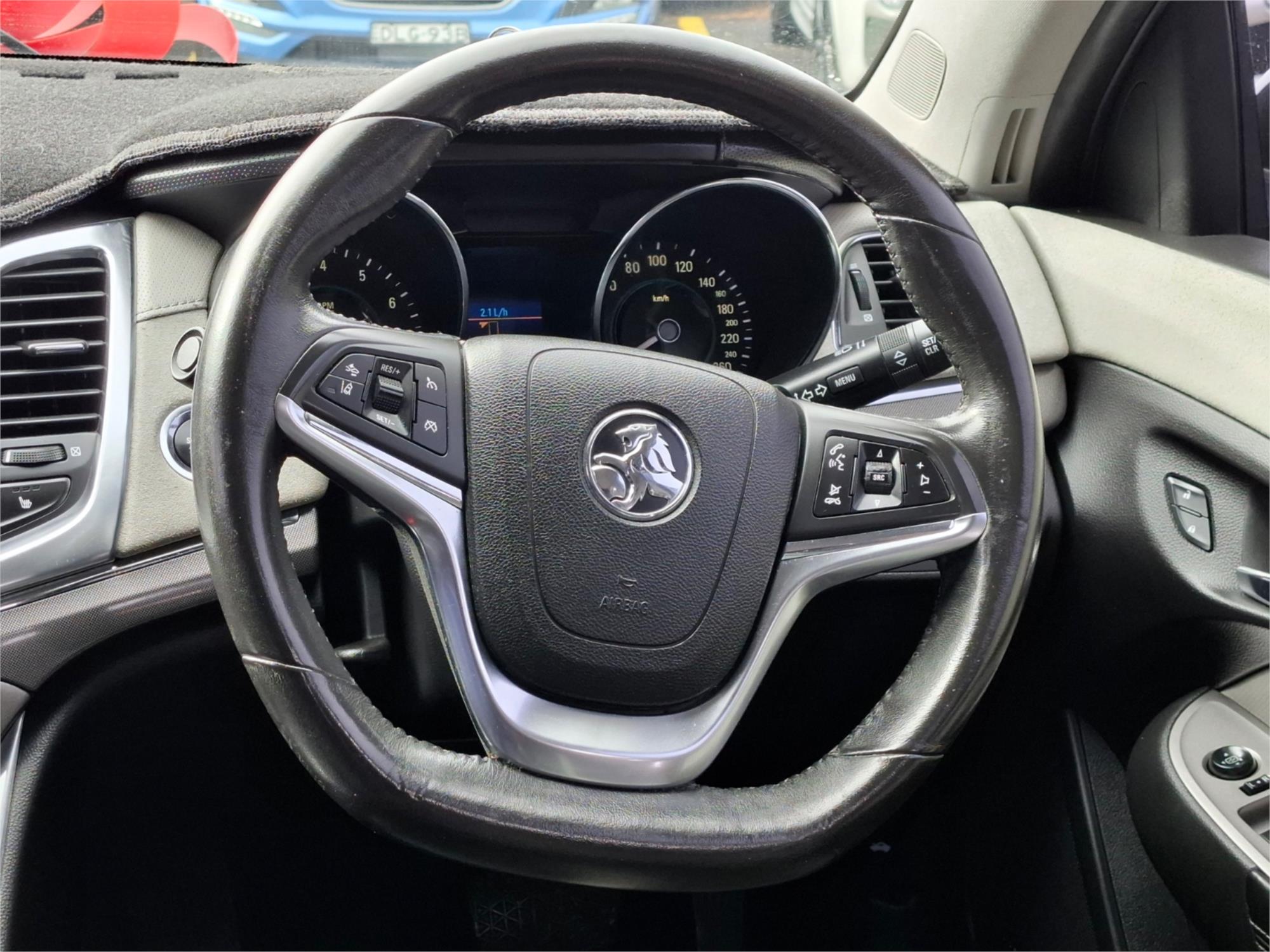 2013 HOLDEN CALAIS VF V 6 SP AUTOMATIC 4D SEDAN