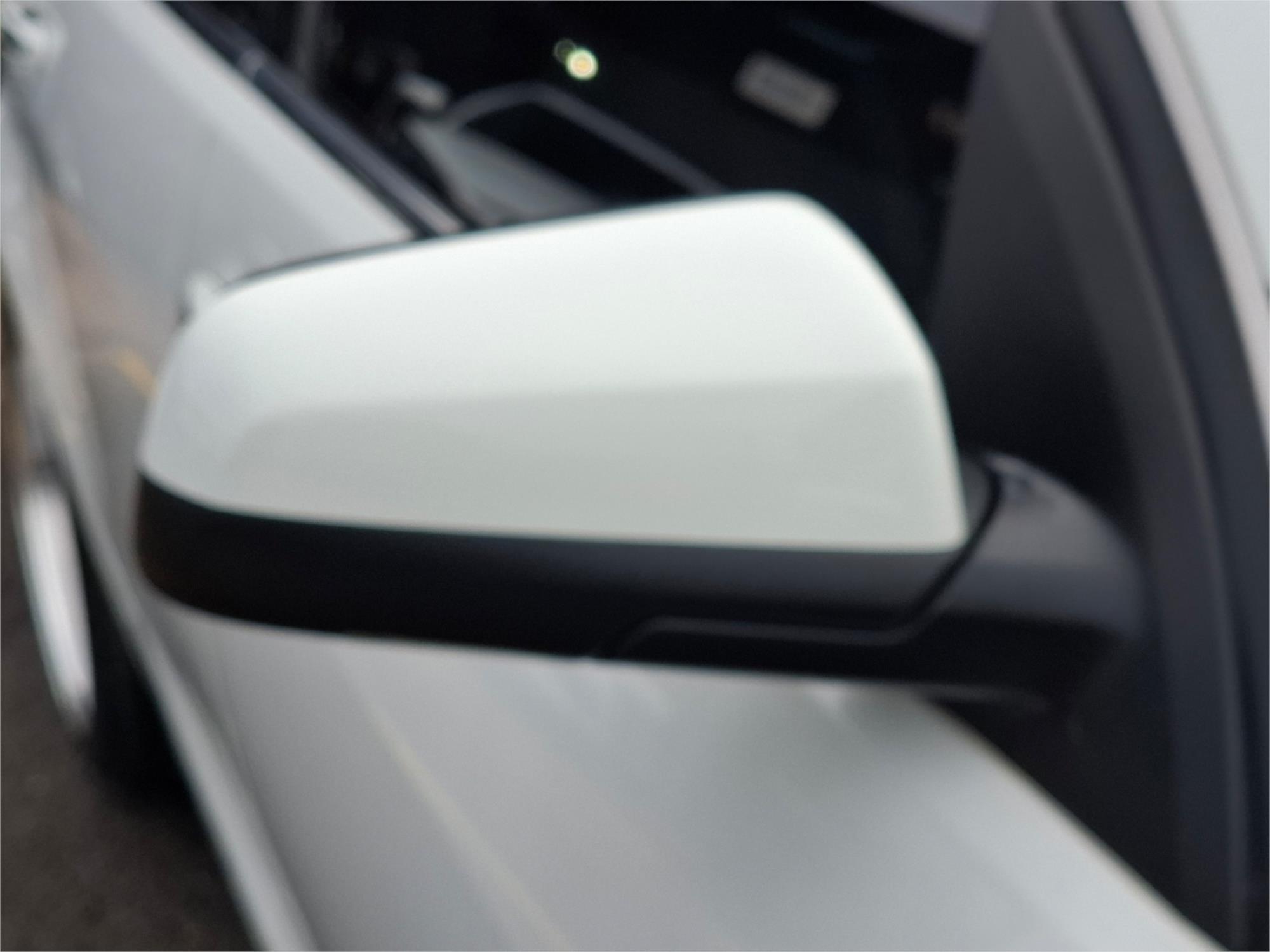 2013 HOLDEN CALAIS VF V 6 SP AUTOMATIC 4D SEDAN