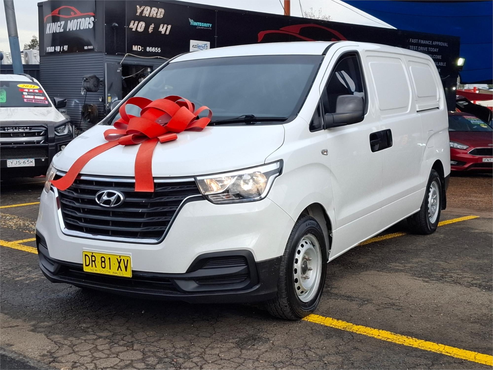 2020 HYUNDAI iLOAD TQ4 MY20 3S LIFTBACK 5 SP AUTOMATIC 4D VAN