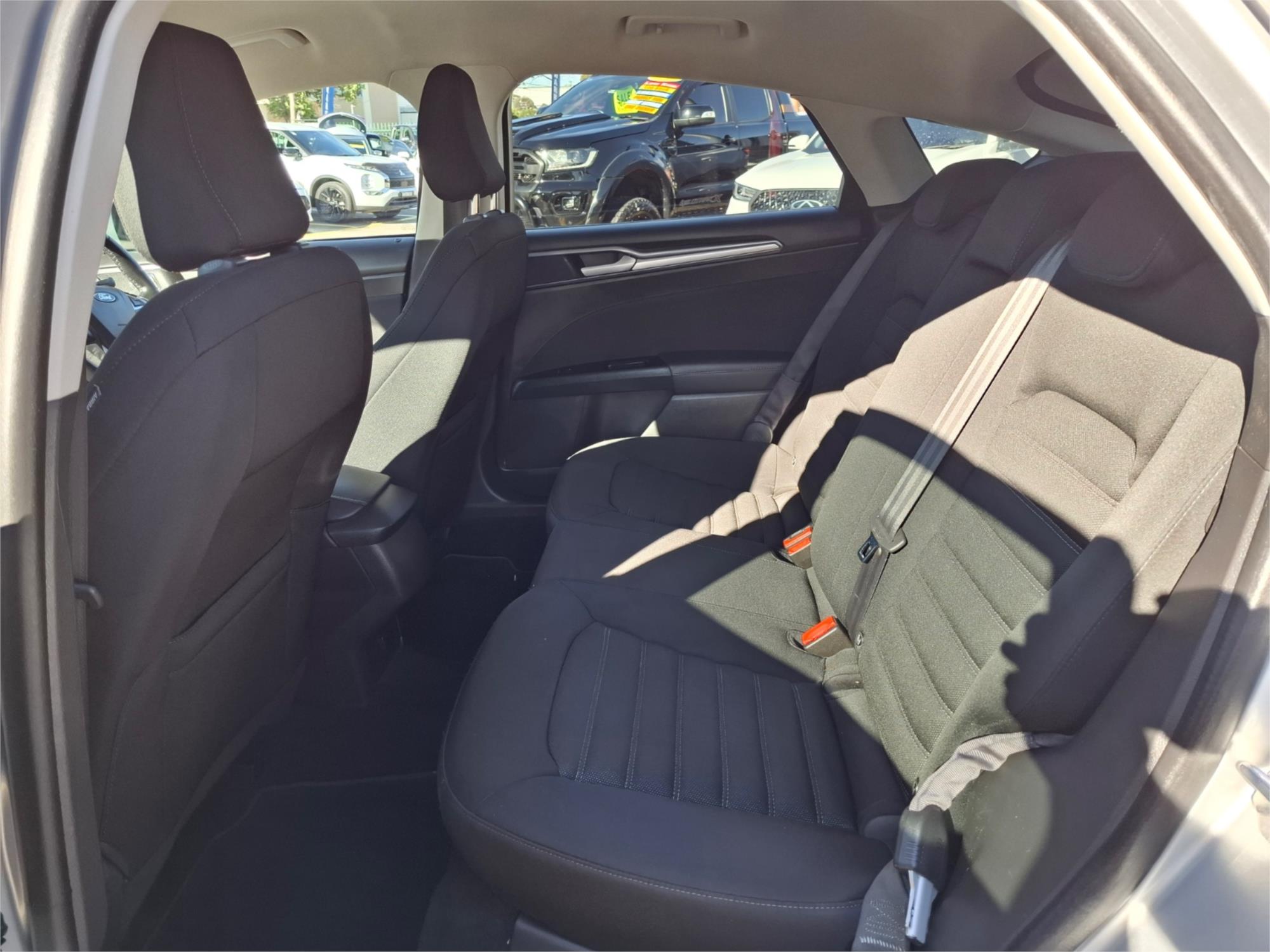 2018 FORD MONDEO MD MY18.25 AMBIENTE 6 SP AUTOMATIC 5D HATCHBACK