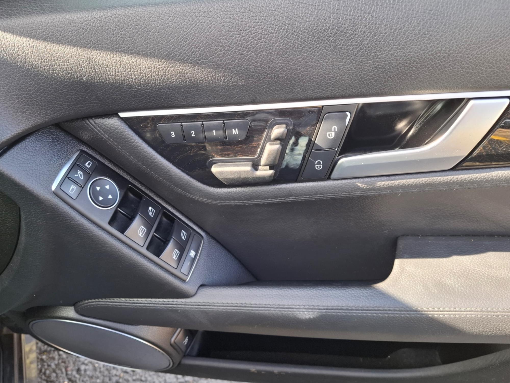 2012 MERCEDES-BENZ C250 W204 MY11 CDI AVANTGARDE BE 7 SP AUTOMATIC G-TRONIC 4D SEDAN