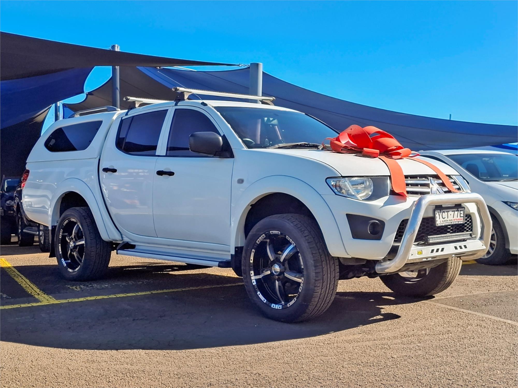 2013 MITSUBISHI TRITON MN MY12 GLX (4x4) 5 SP MANUAL 4x4 DOUBLE CAB UTILITY