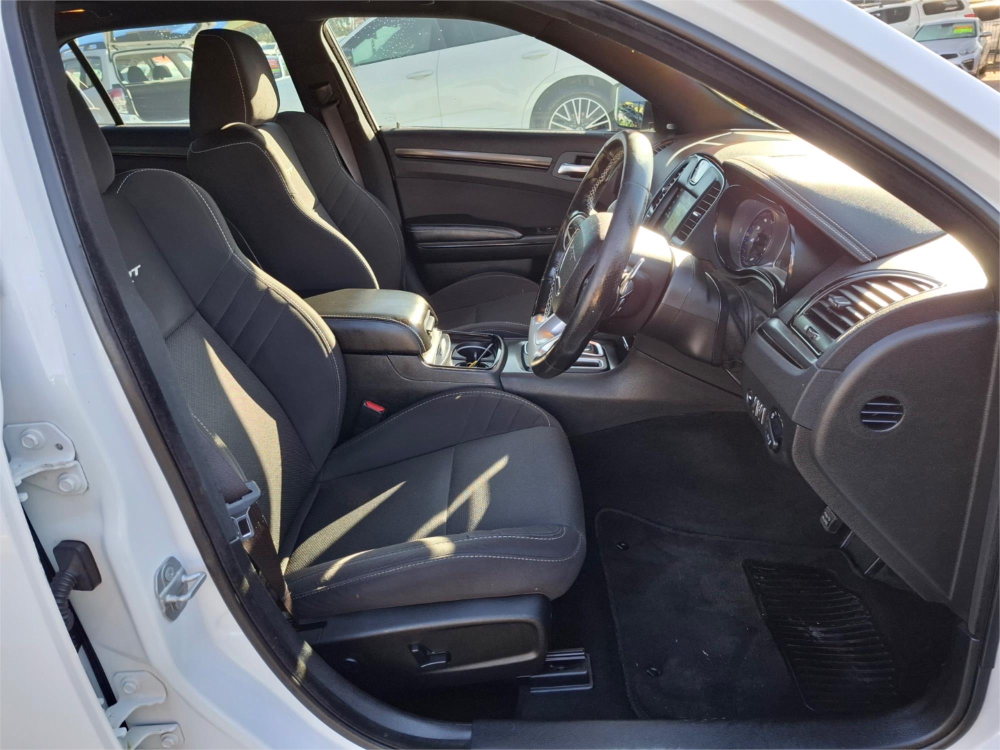 2019 CHRYSLER 300 MY19 SRT CORE 8 SP AUTOMATIC 4D SEDAN