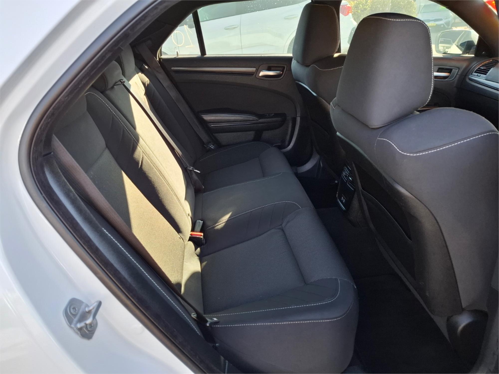 2019 CHRYSLER 300 MY19 SRT CORE 8 SP AUTOMATIC 4D SEDAN