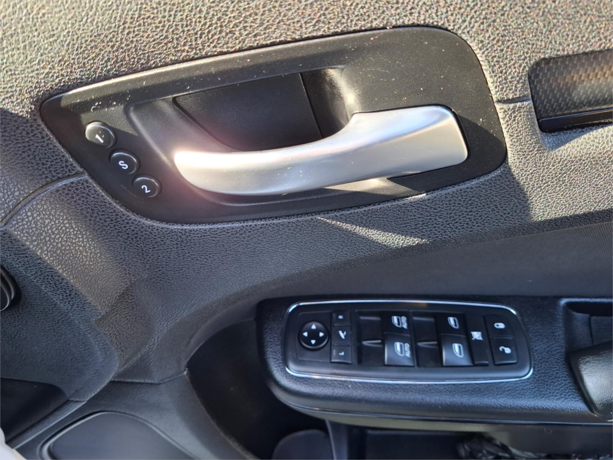 2019 CHRYSLER 300 MY19 SRT CORE 8 SP AUTOMATIC 4D SEDAN
