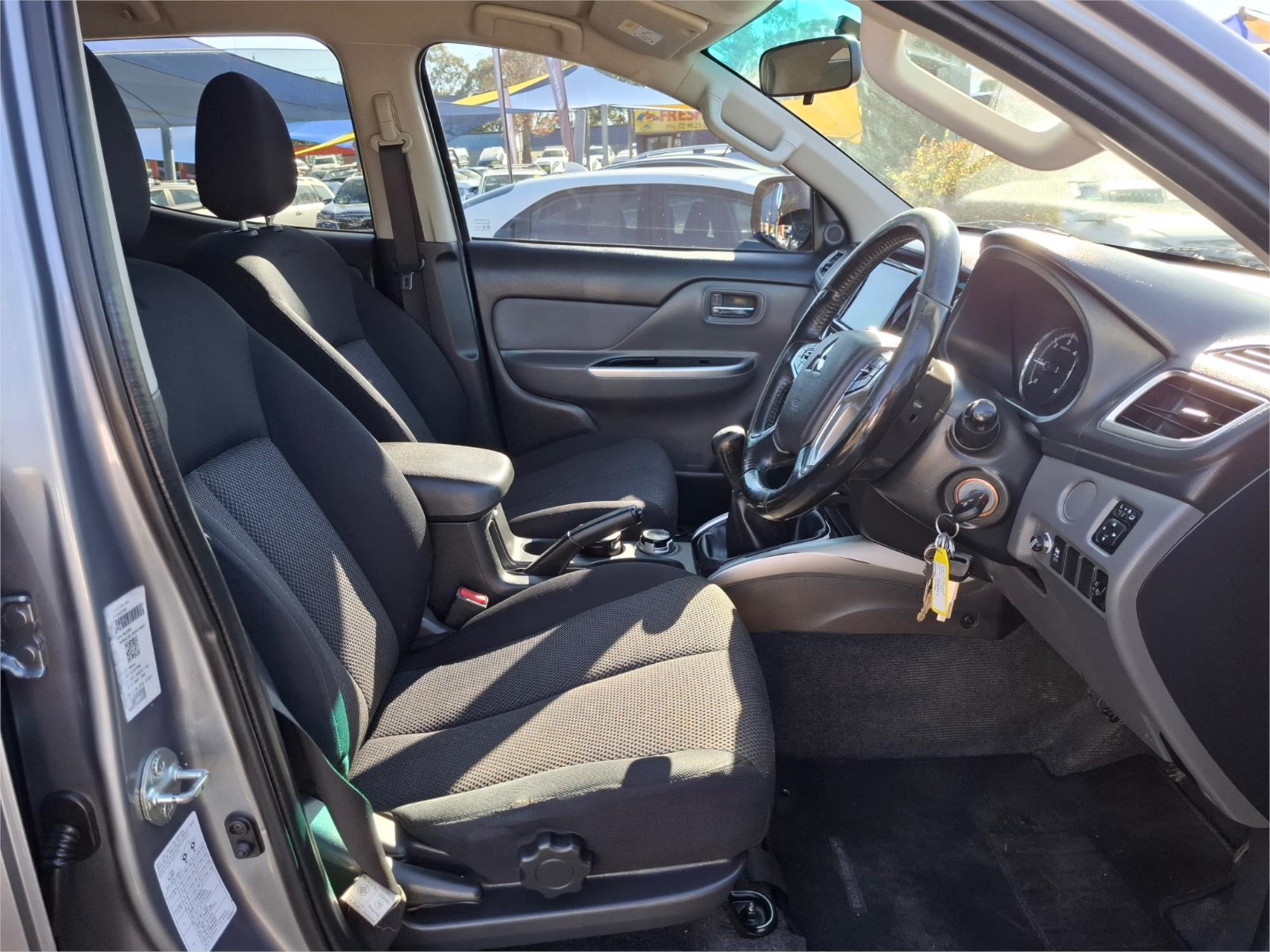 2017 MITSUBISHI TRITON MQ MY17 GLX (4x4) 6 SP MANUAL DUAL C/CHAS