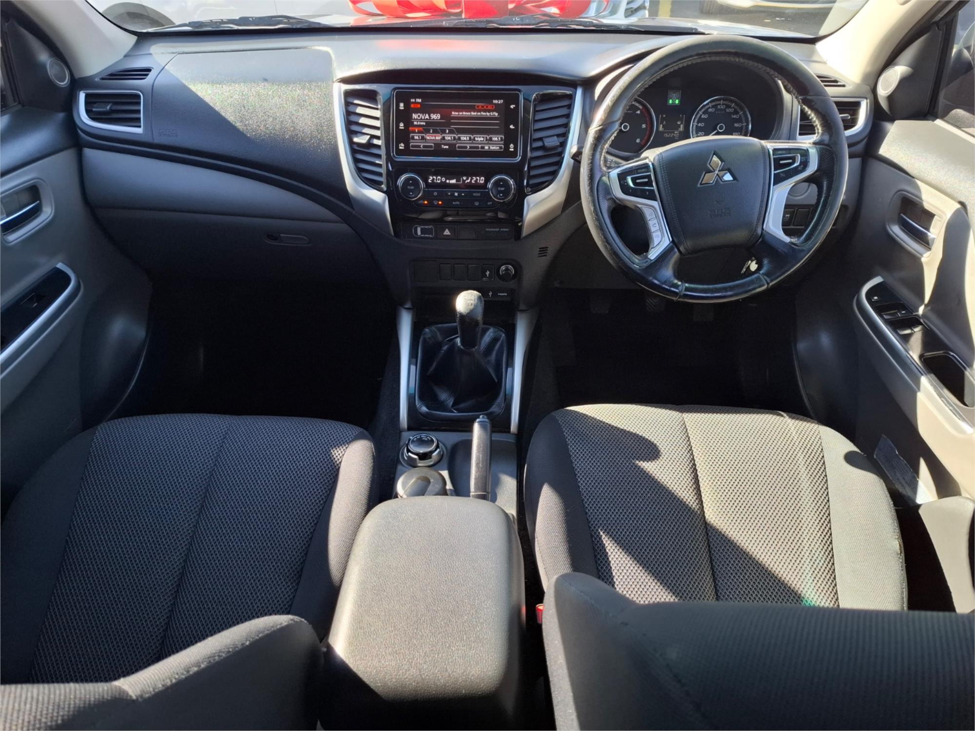 2017 MITSUBISHI TRITON MQ MY17 GLX (4x4) 6 SP MANUAL DUAL C/CHAS