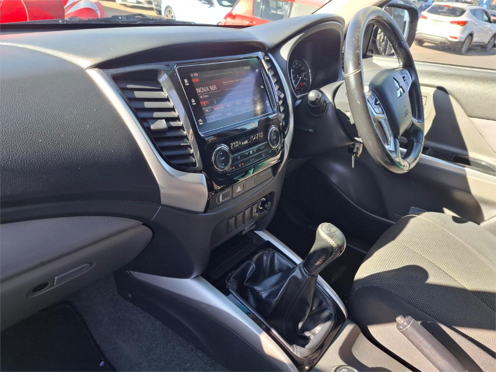 2017 MITSUBISHI TRITON MQ MY17 GLX (4x4) 6 SP MANUAL DUAL C/CHAS