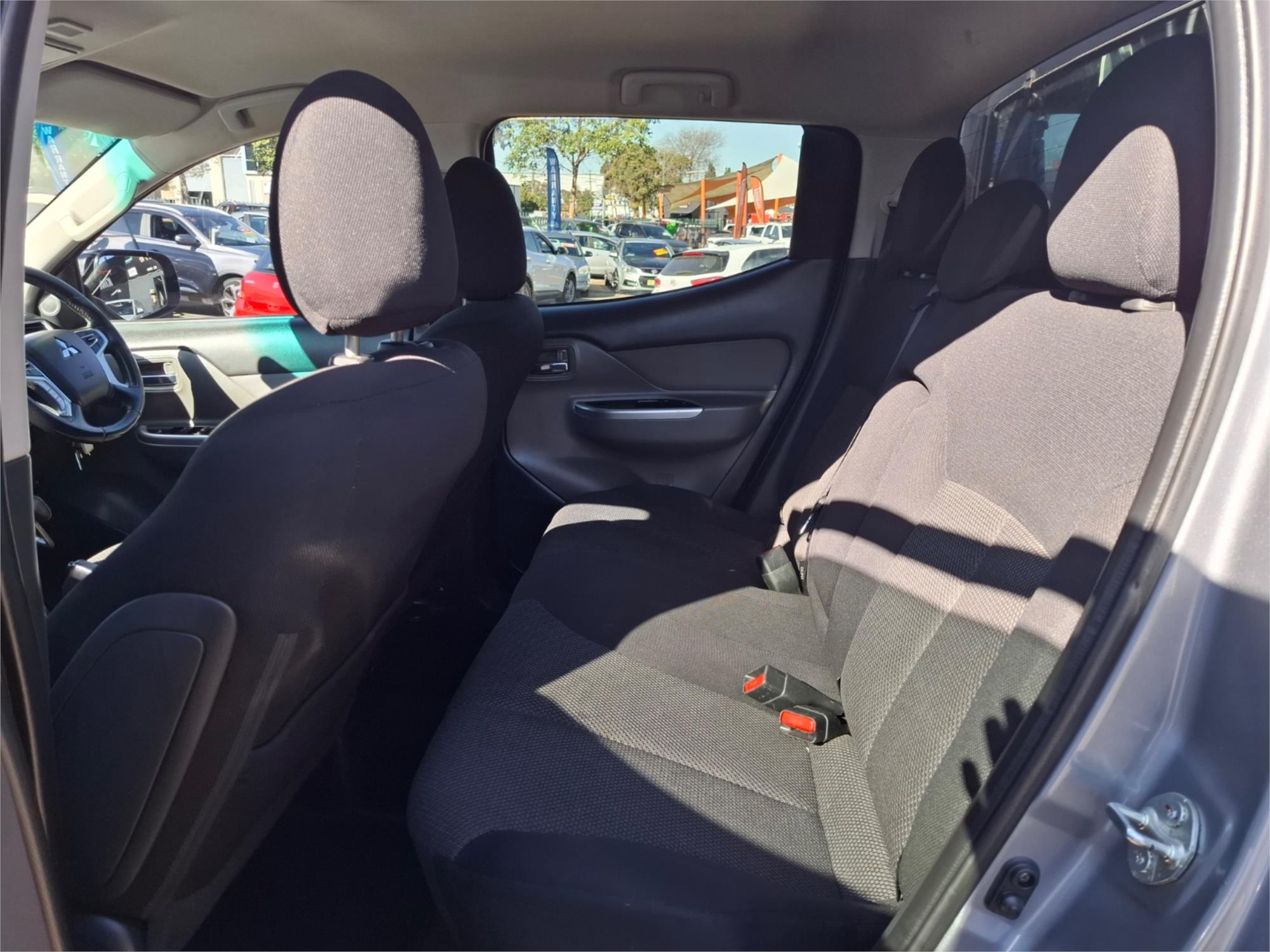 2017 MITSUBISHI TRITON MQ MY17 GLX (4x4) 6 SP MANUAL DUAL C/CHAS