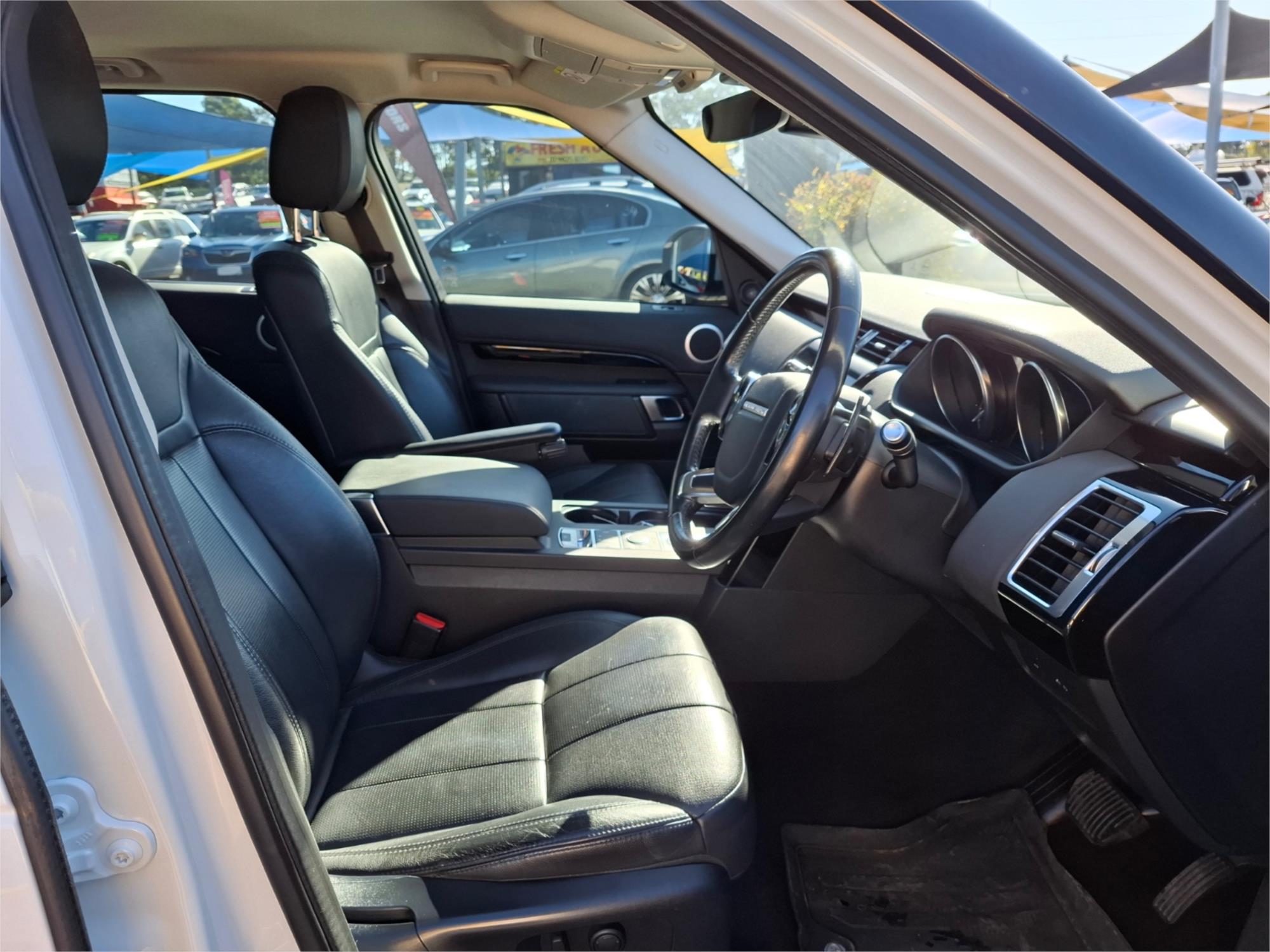 2018 LAND ROVER DISCOVERY L462 MY19 SD4 SE (177kW) 8 SP AUTOMATIC 4D WAGON