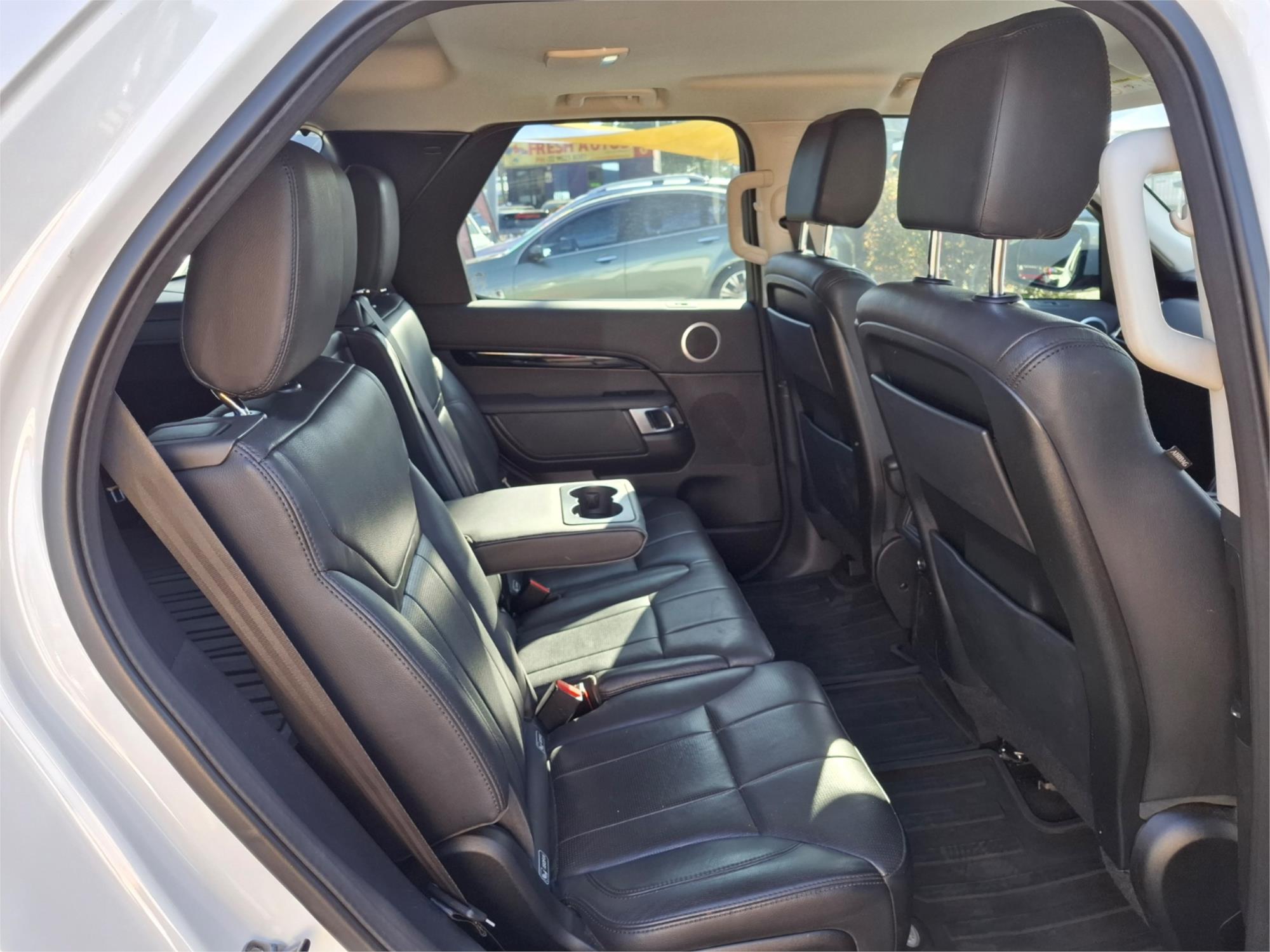2018 LAND ROVER DISCOVERY L462 MY19 SD4 SE (177kW) 8 SP AUTOMATIC 4D WAGON