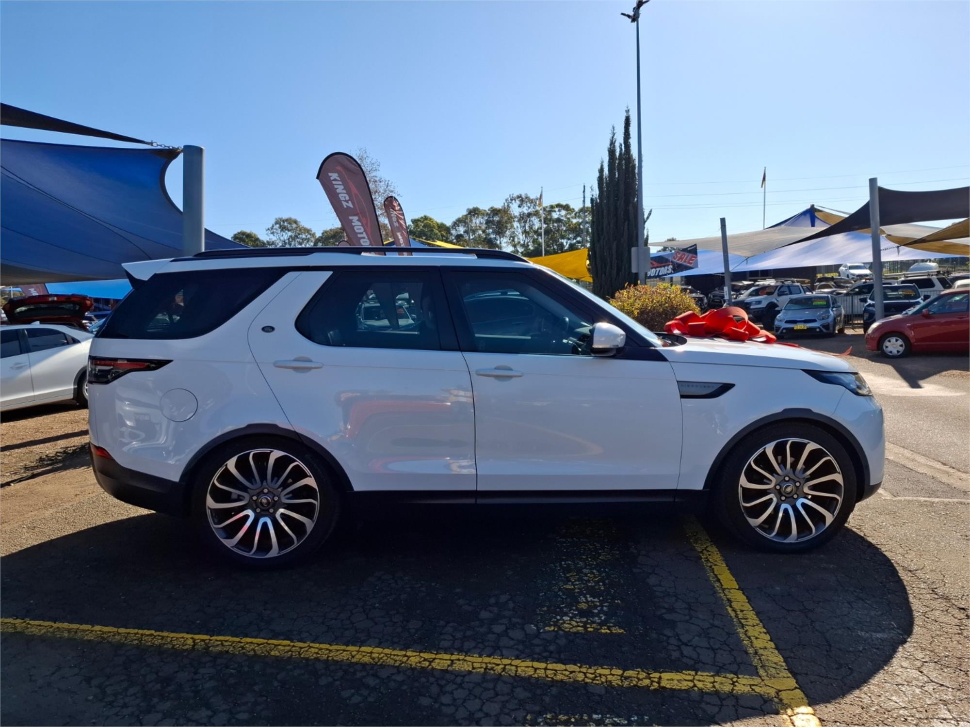 2018 LAND ROVER DISCOVERY L462 MY19 SD4 SE (177kW) 8 SP AUTOMATIC 4D WAGON