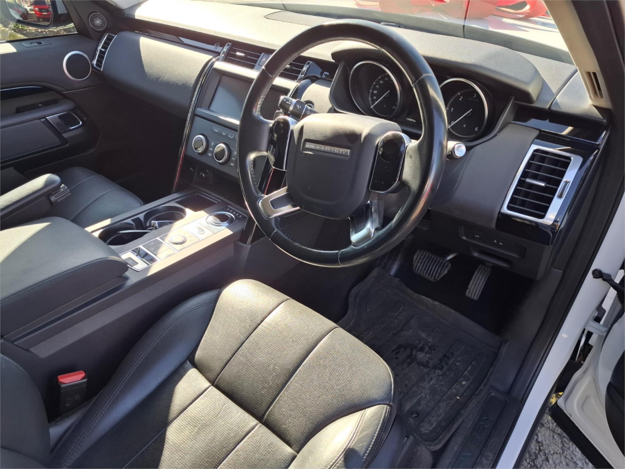 2018 LAND ROVER DISCOVERY L462 MY19 SD4 SE (177kW) 8 SP AUTOMATIC 4D WAGON