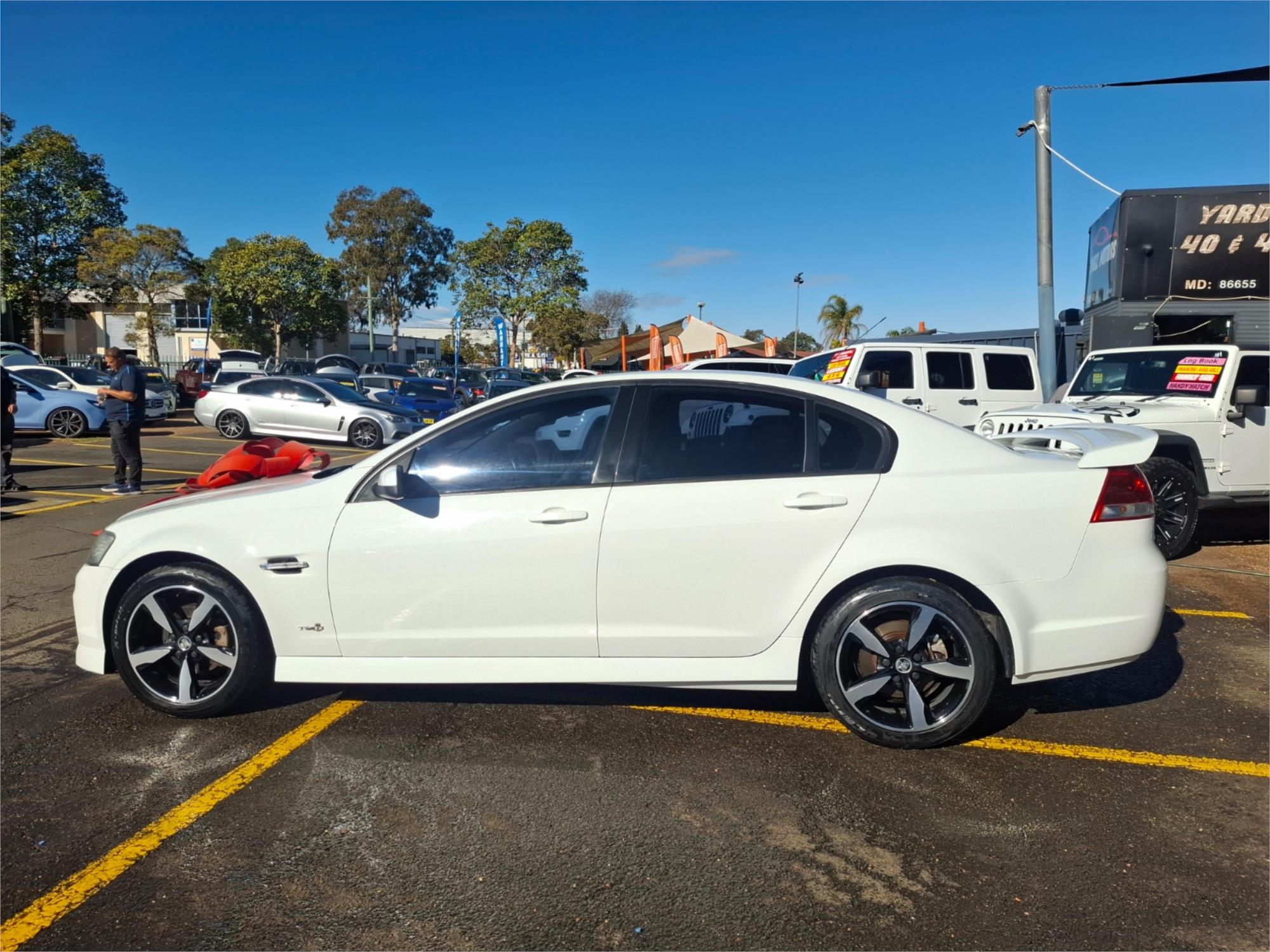 2011 HOLDEN COMMODORE VE II MY12 SV6 6 SP AUTOMATIC 4D SEDAN