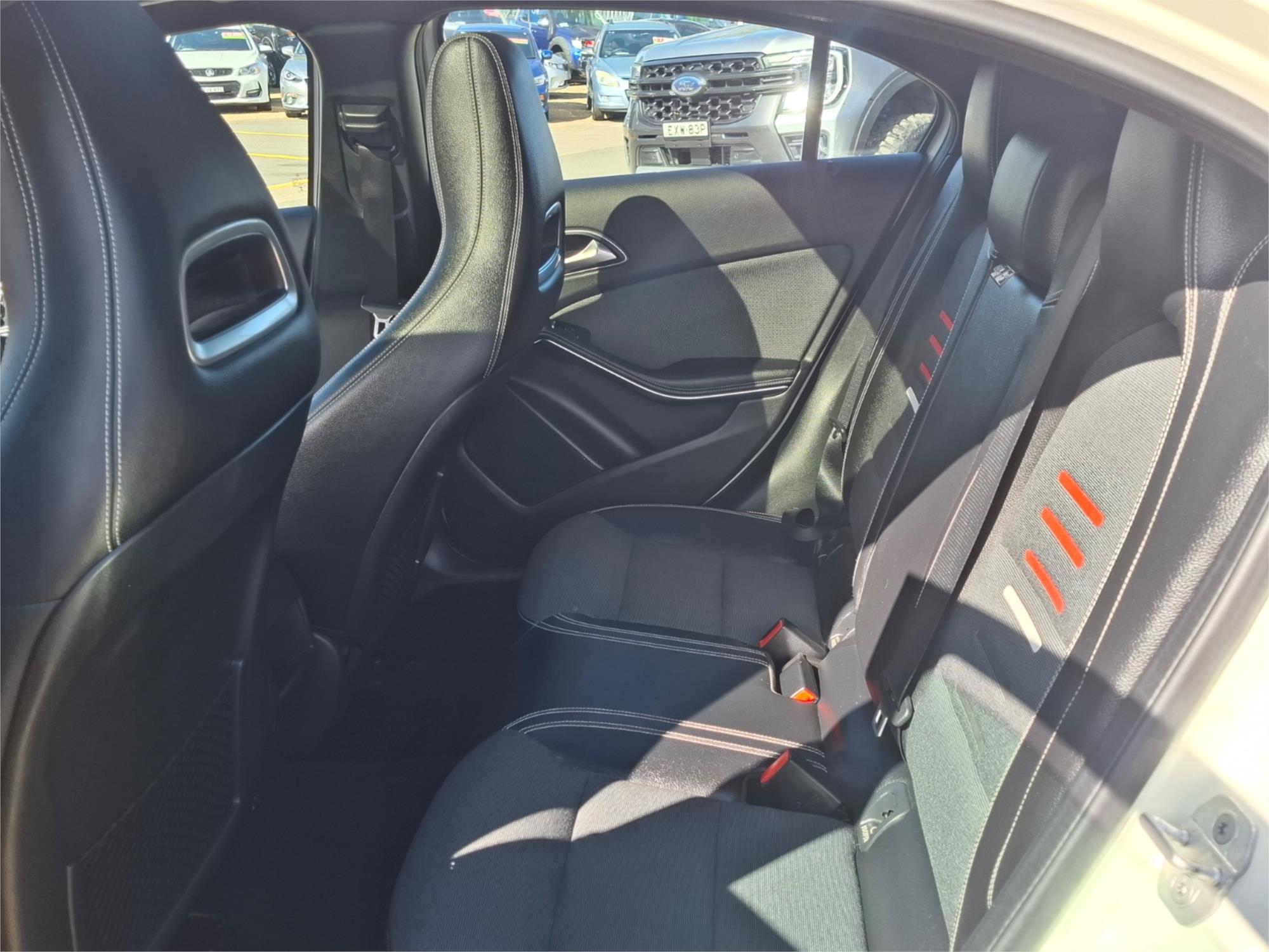 2017 MERCEDES-BENZ A180 176 MY17 7 SP AUTOMATIC 5D HATCHBACK