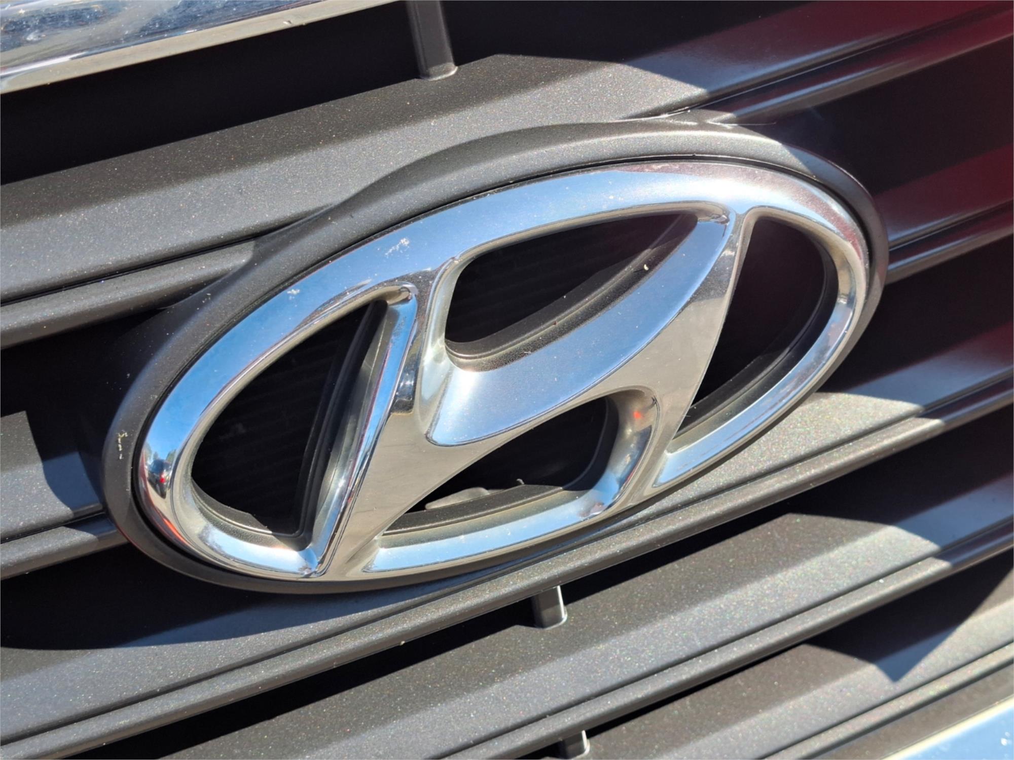 2018 HYUNDAI iLOAD TQ4 MY19 3S LIFTBACK 5 SP AUTOMATIC 4D VAN