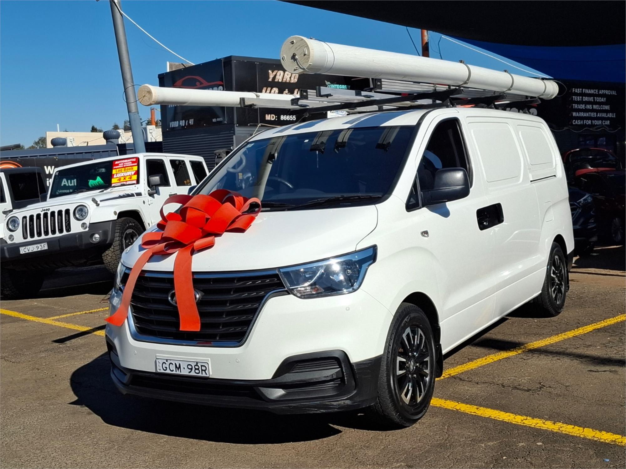 2018 HYUNDAI iLOAD TQ4 MY19 3S LIFTBACK 5 SP AUTOMATIC 4D VAN