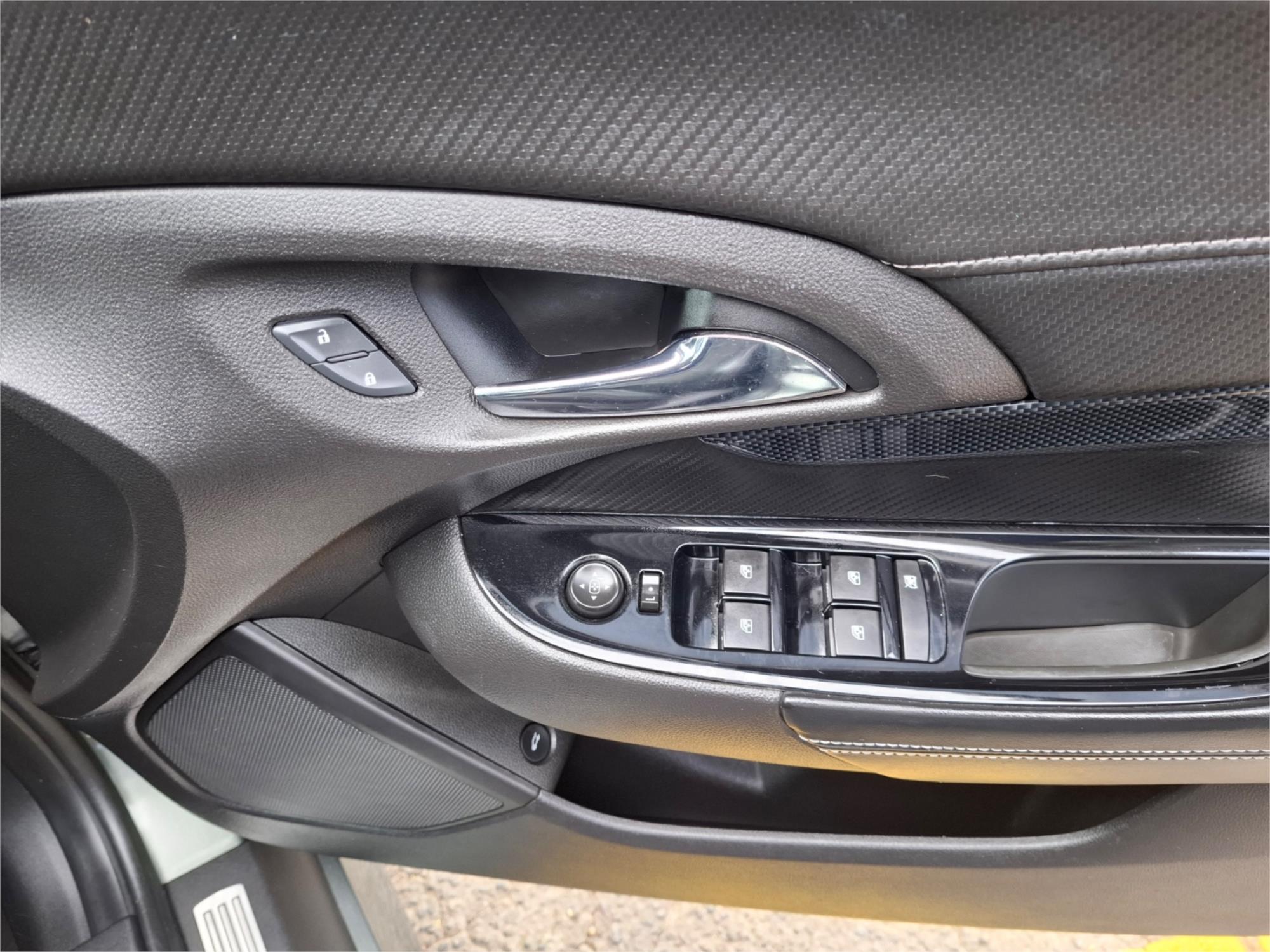 2016 HOLDEN COMMODORE VF II SV6 6 SP AUTOMATIC 4D SEDAN