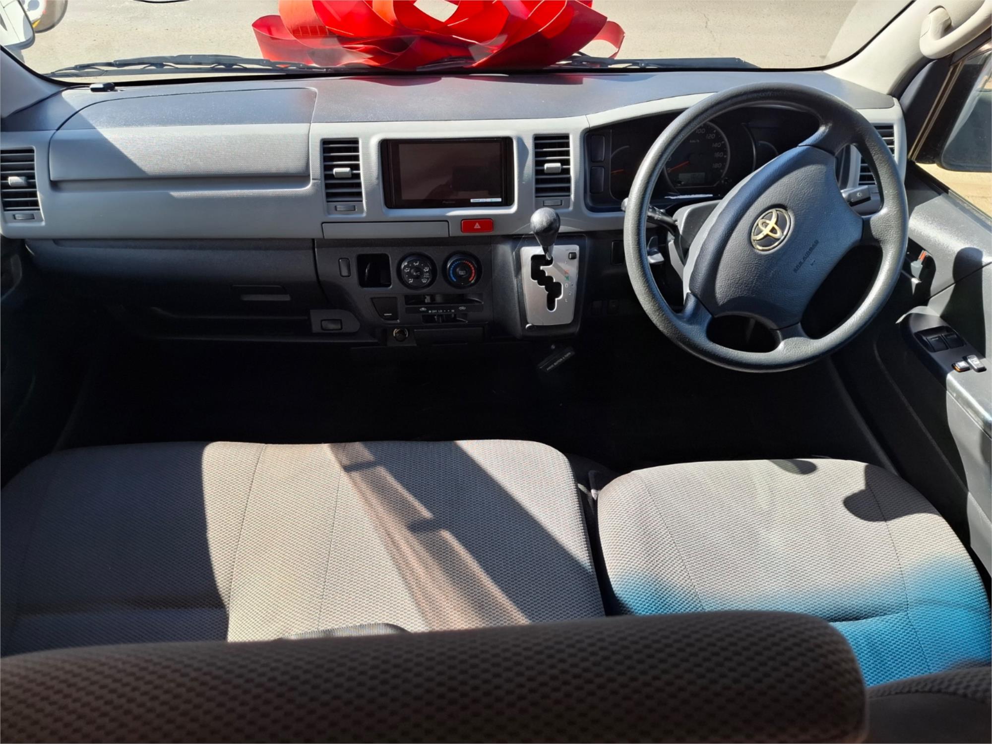 2012 TOYOTA HIACE KDH201R MY11 UPGRADE LWB 4 SP AUTOMATIC 4D VAN
