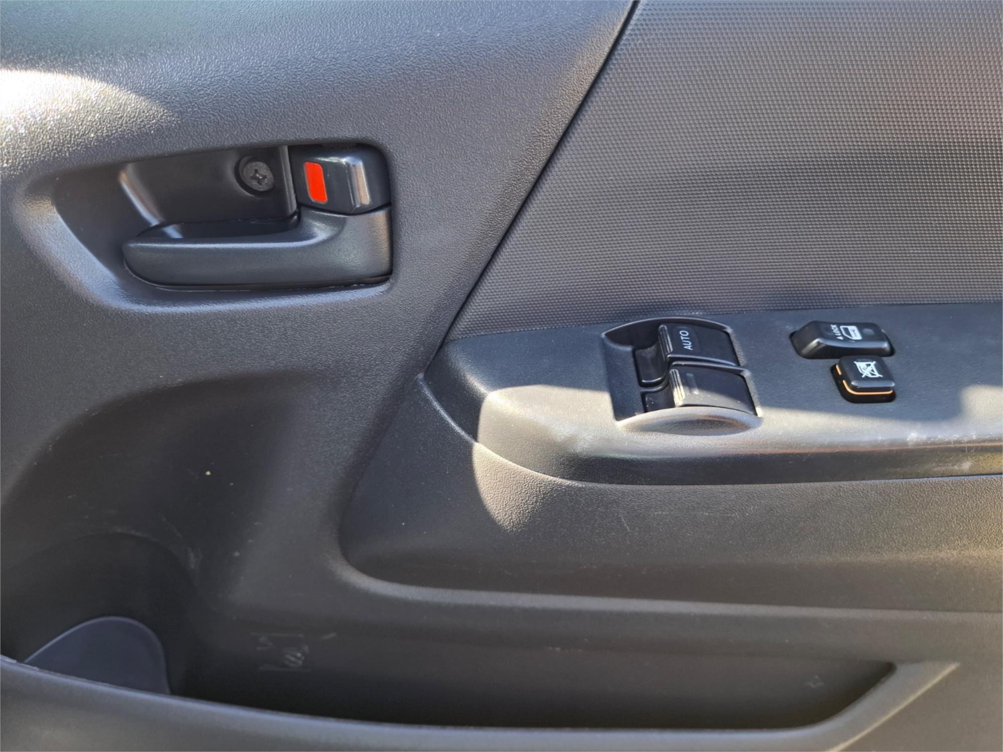 2012 TOYOTA HIACE KDH201R MY11 UPGRADE LWB 4 SP AUTOMATIC 4D VAN