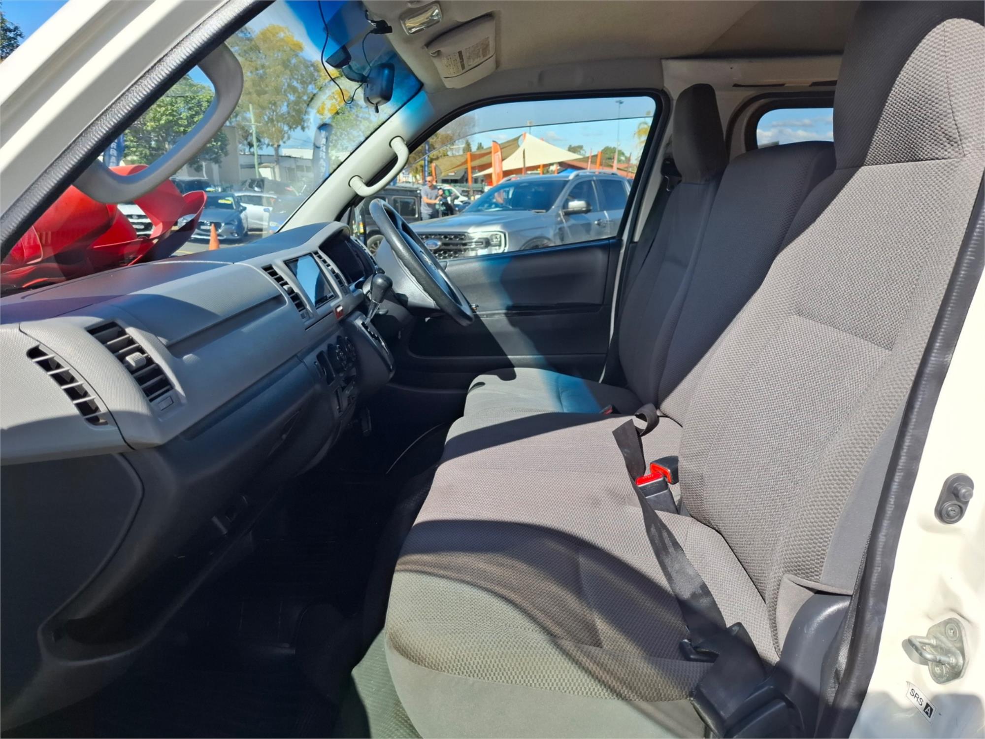 2012 TOYOTA HIACE KDH201R MY11 UPGRADE LWB 4 SP AUTOMATIC 4D VAN