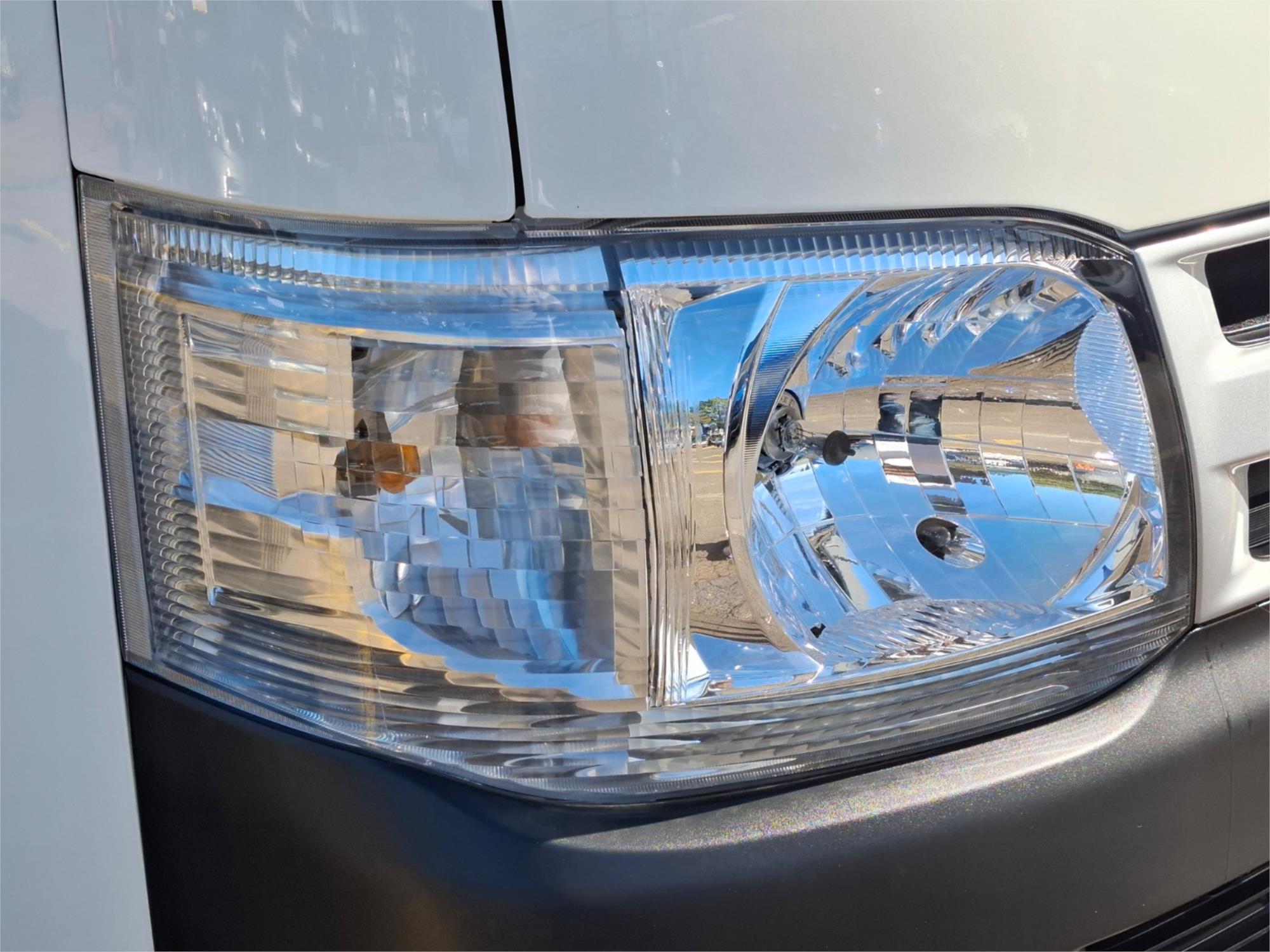 2012 TOYOTA HIACE KDH201R MY11 UPGRADE LWB 4 SP AUTOMATIC 4D VAN